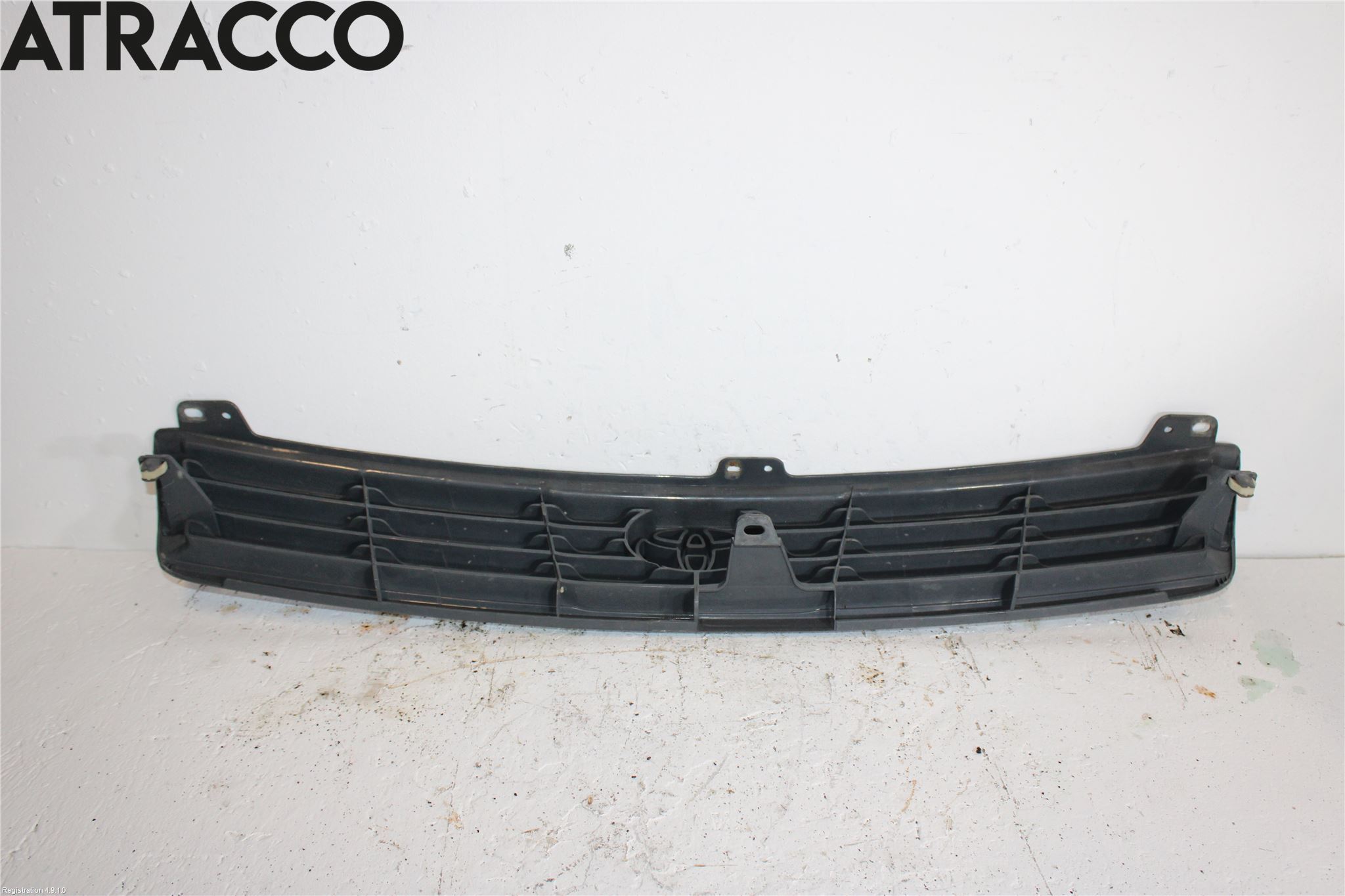 Toyota HI-ACE 95-05 Grill Komplett