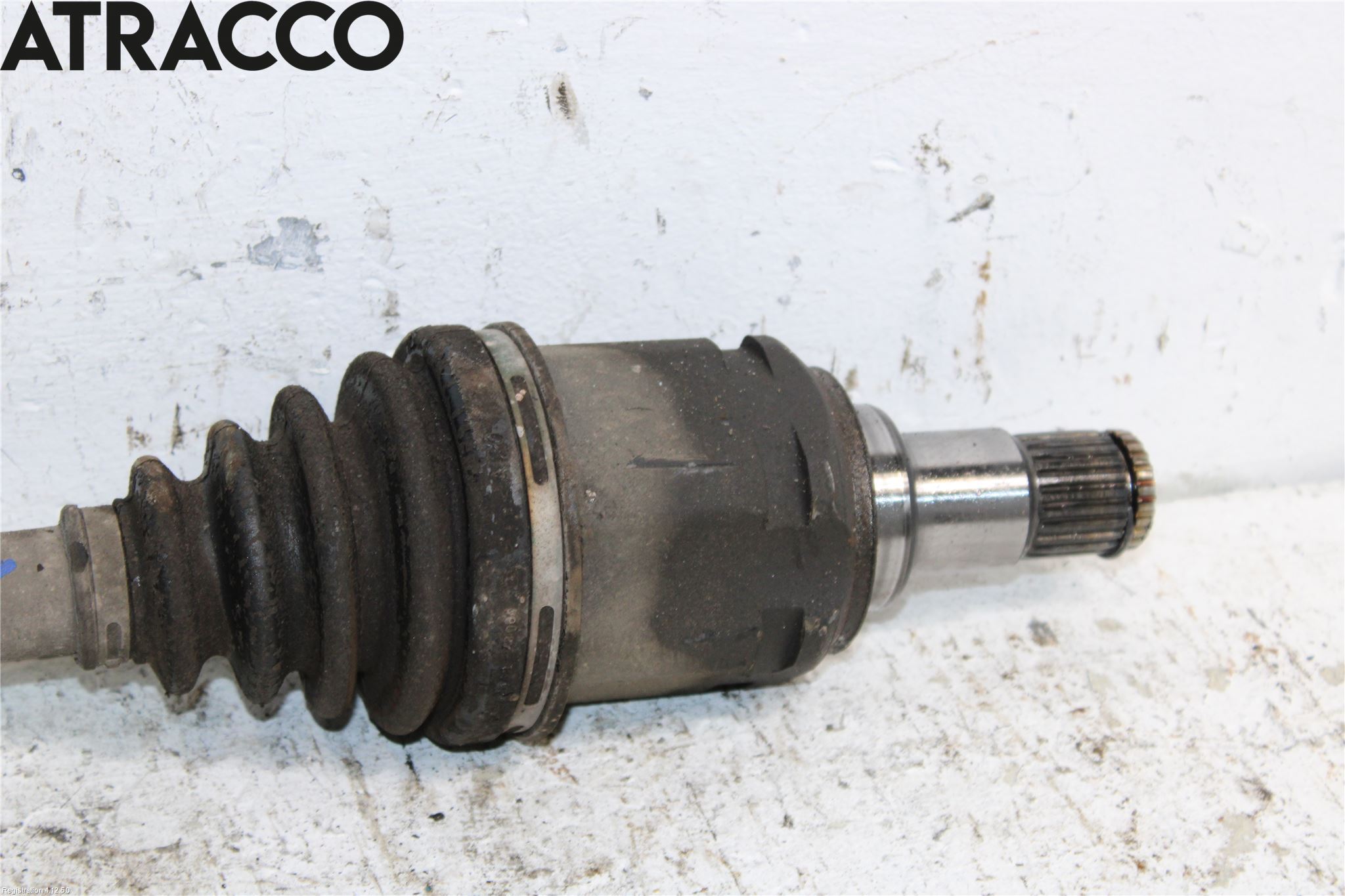 Toyota RAV4 13-18 Drivaksel Foran Kompl Venstre