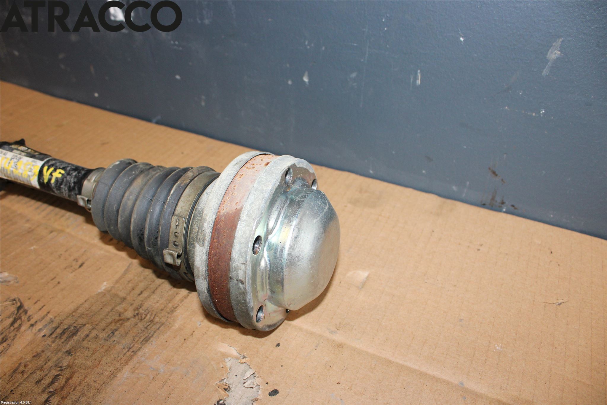 Skoda ROOMSTER Drivaksel Foran Kompl Venstre