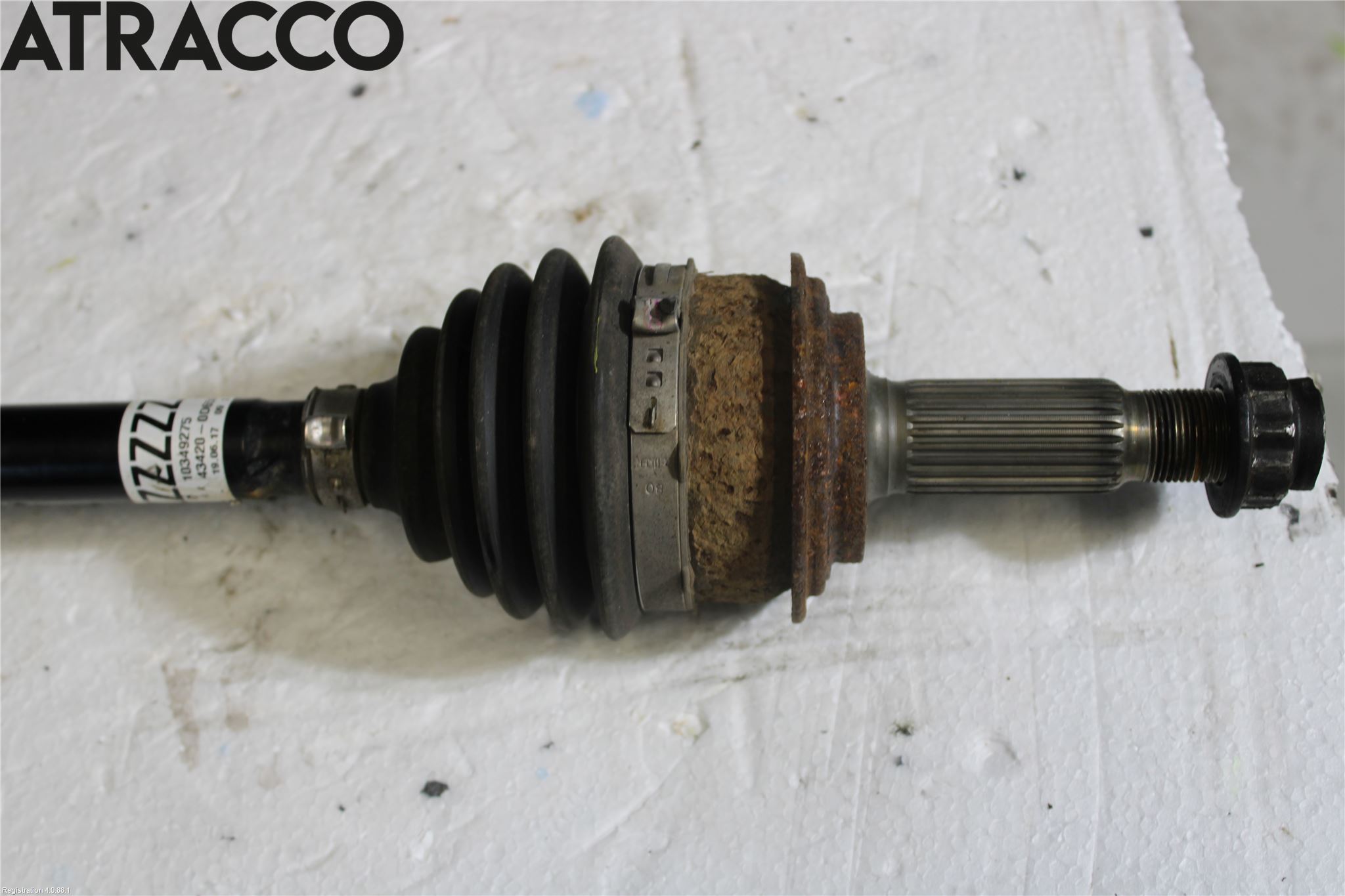 Toyota YARIS XP130 15-20 Drivaksel Foran Kompl Venstre