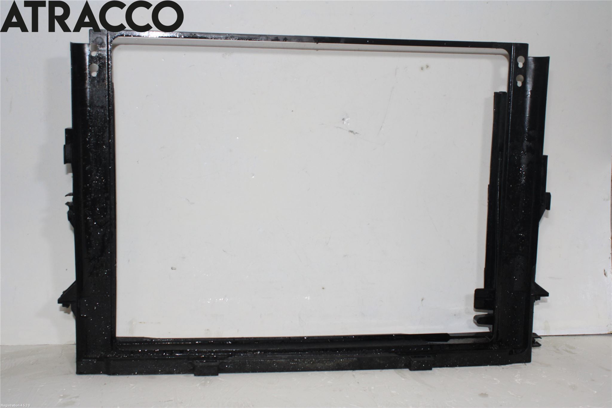 BMW 7 E65/66    00-08 Radiator Feste - Ramme - Bjelk