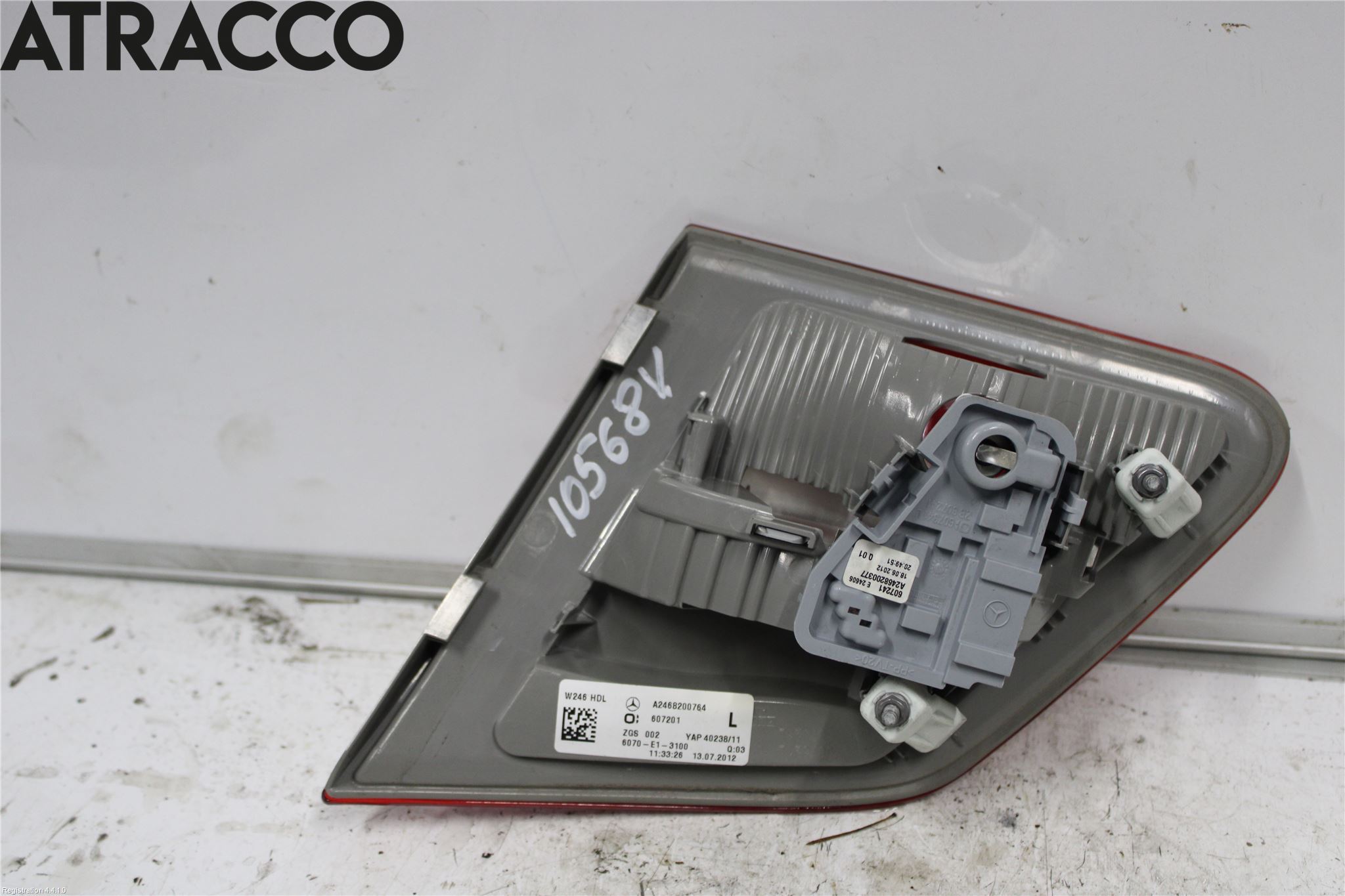 Mercedes-Benz MB B-KLASS (W246/W242) 12-19 Baklykt Venstre  På Luke(Indre