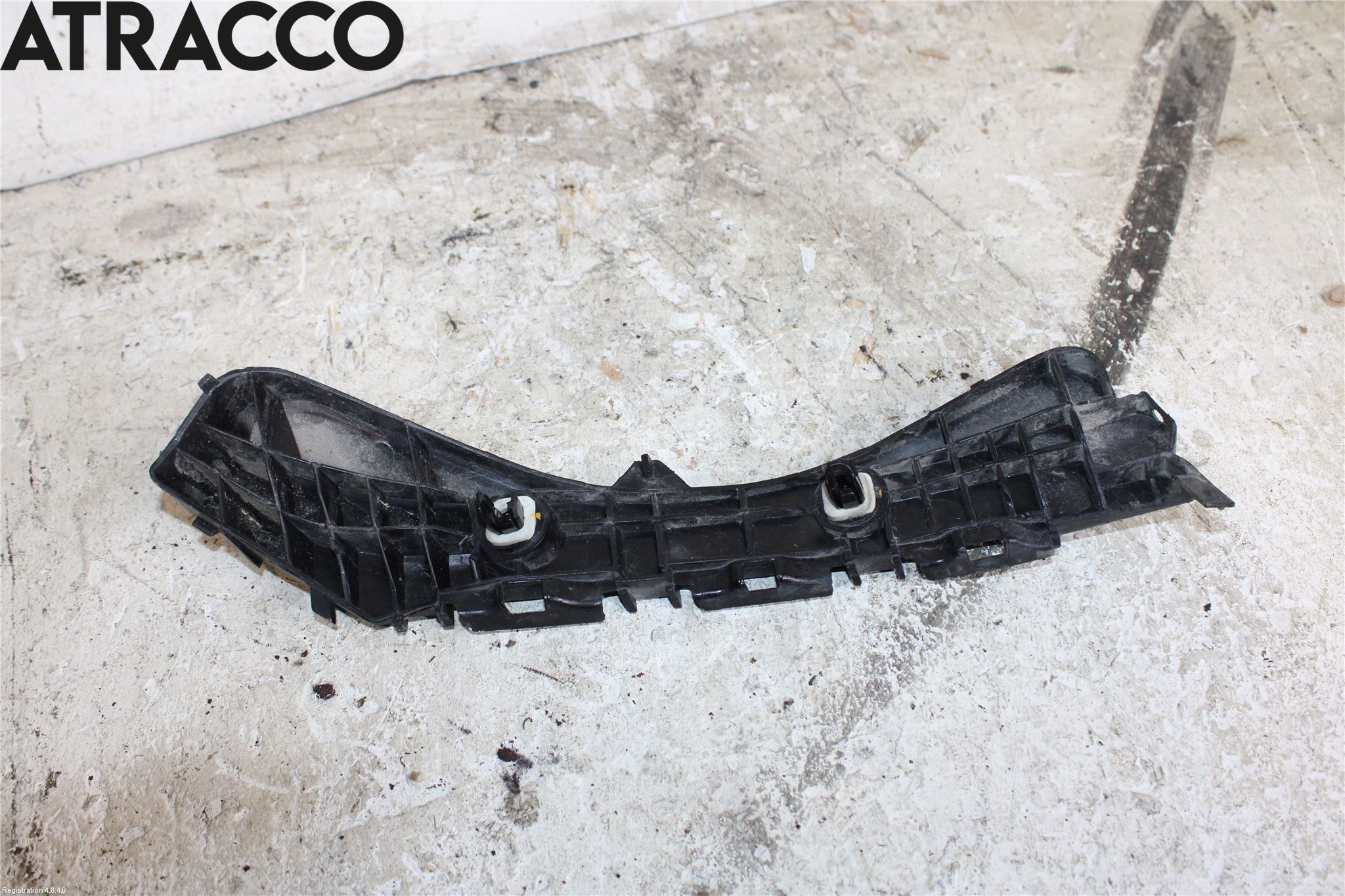 Toyota AURIS 10-12 Støtfangerfeste Bak Høyre