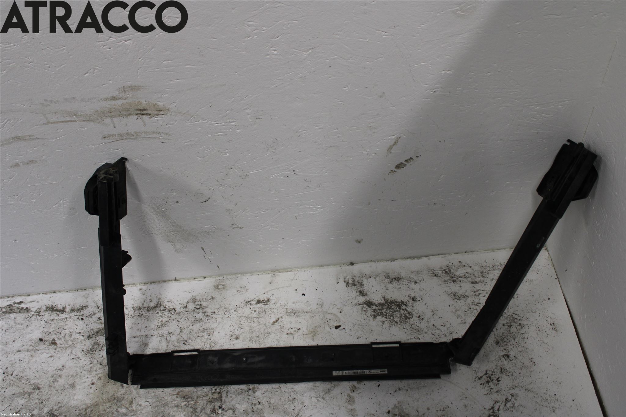 BMW 4 F32/F33/F82/F83 13-20 Radiator Feste - Ramme - Bjelk