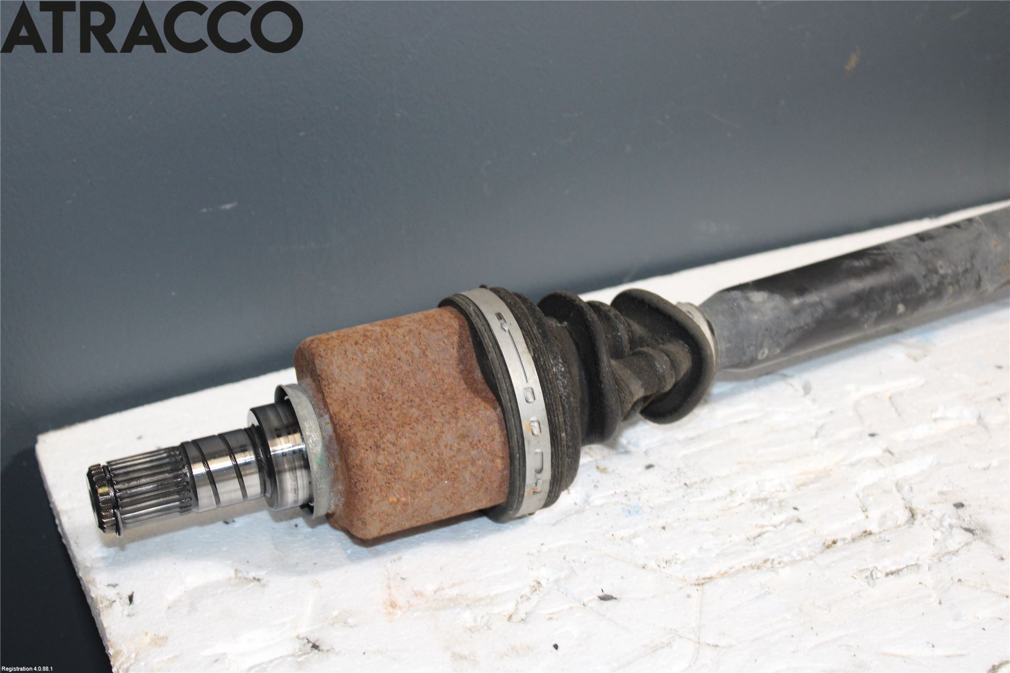 Nissan LEAF 11-17 Drivaksel Foran Kompl Venstre