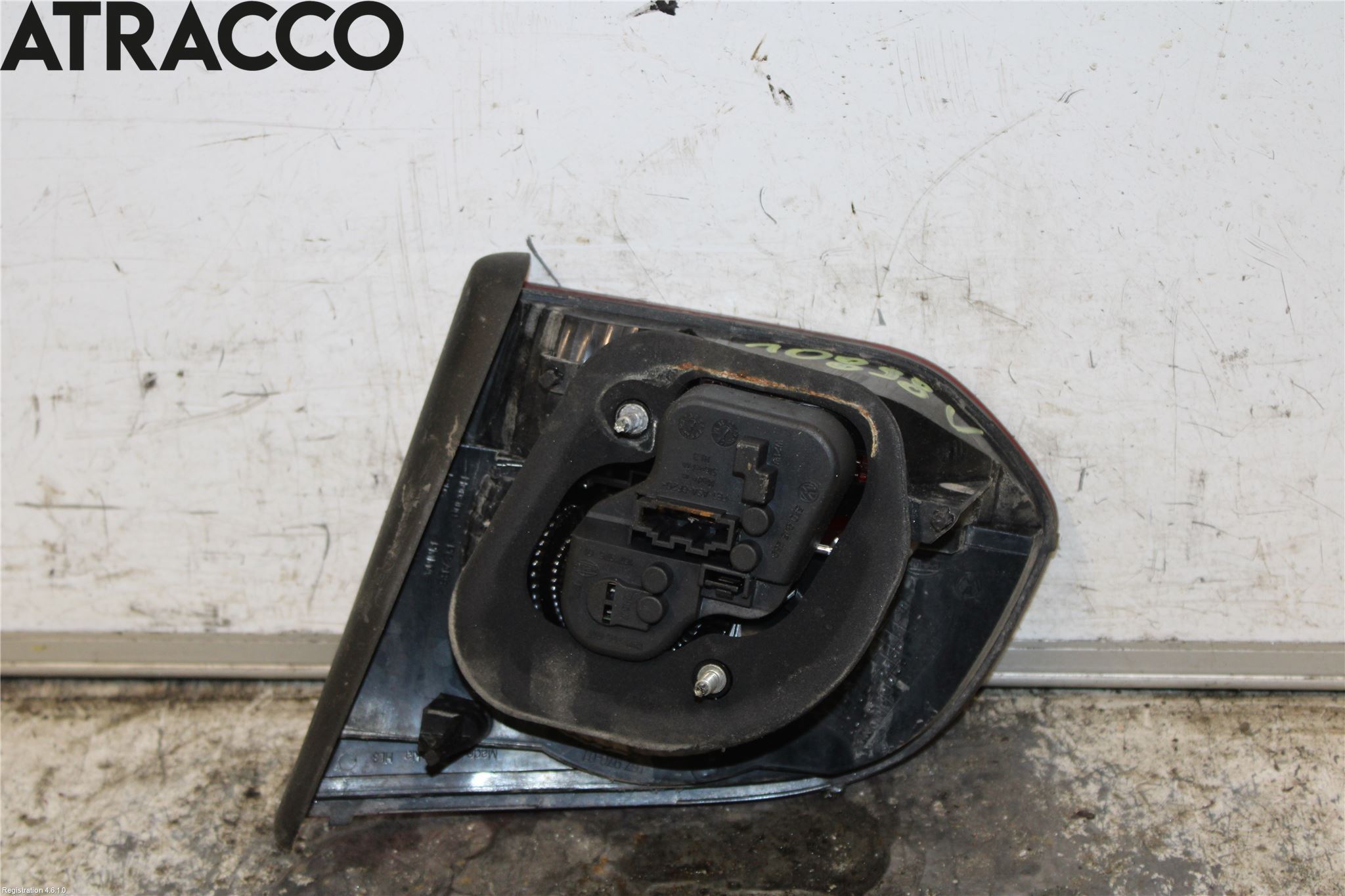 Volkswagen VW GOLF VI 09-13 Baklykt Venstre  På Luke(Indre