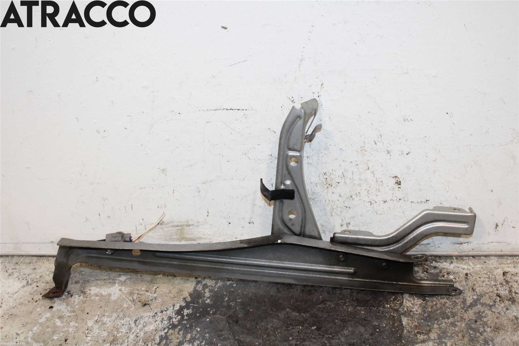 Toyota AVENSIS 03-06 Frontplate Øvre