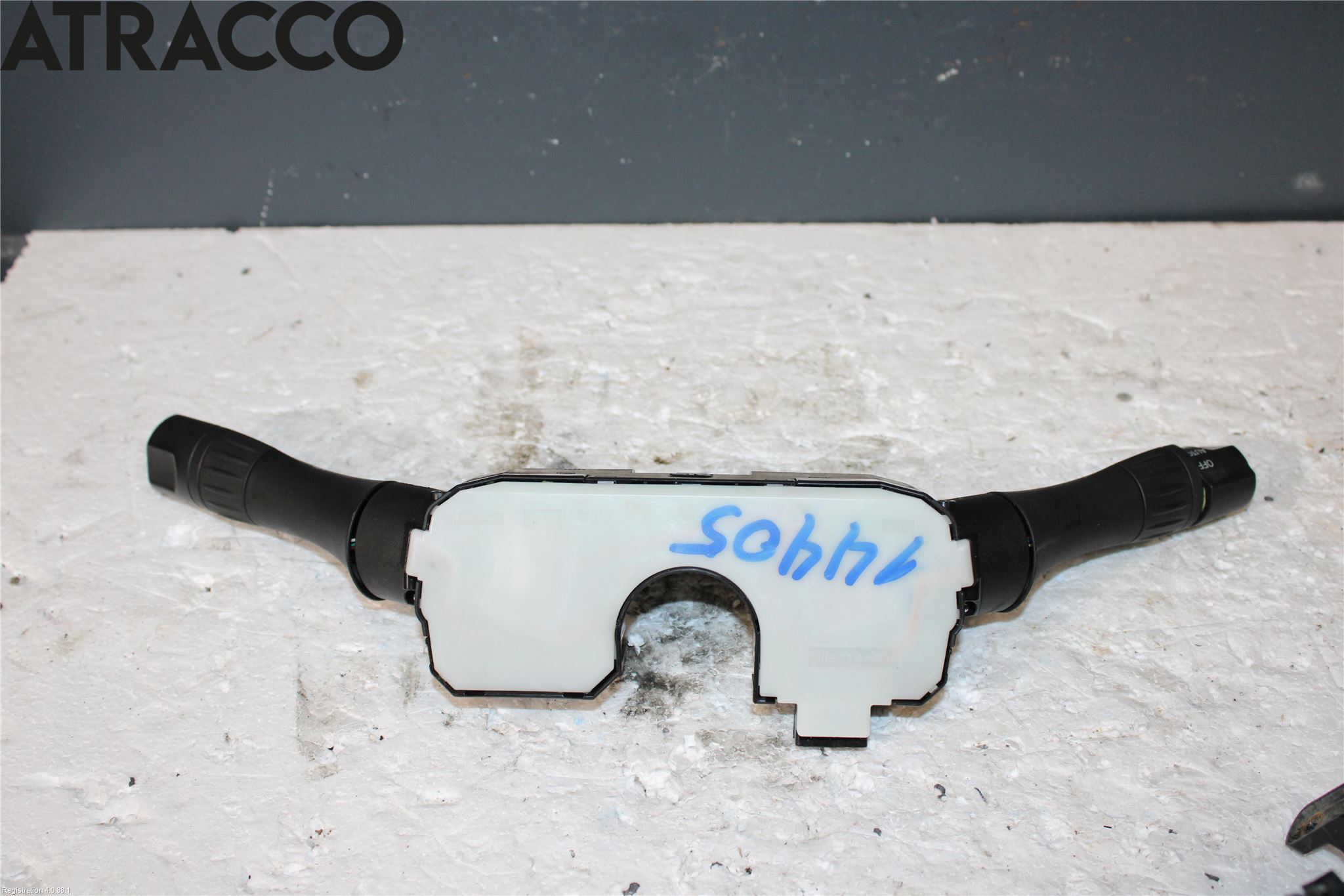 Nissan LEAF 11-17 Bryter Ratt Kombi H Og V