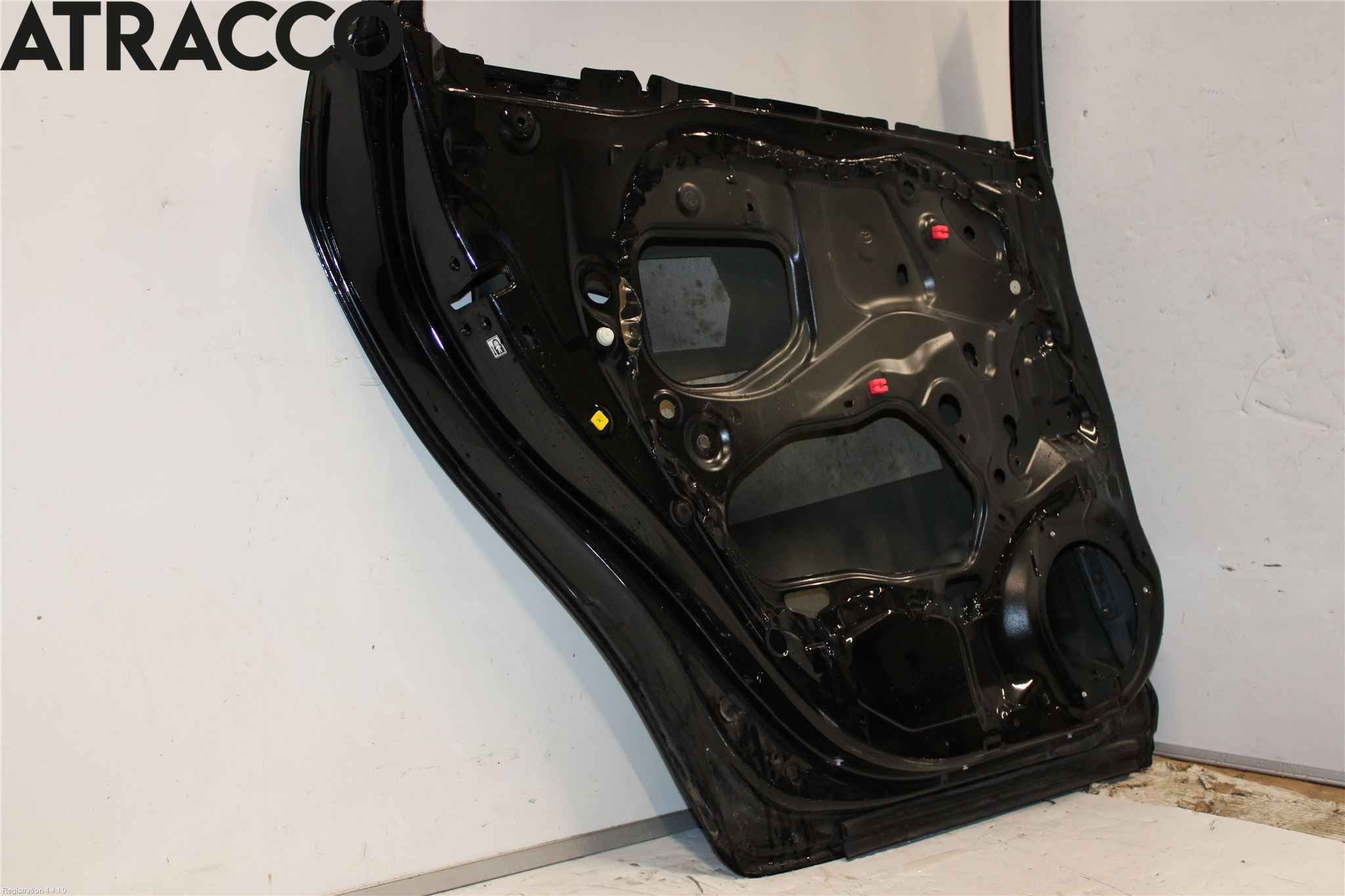 Toyota AVENSIS 09-15 Dør 4D Bak Venstre