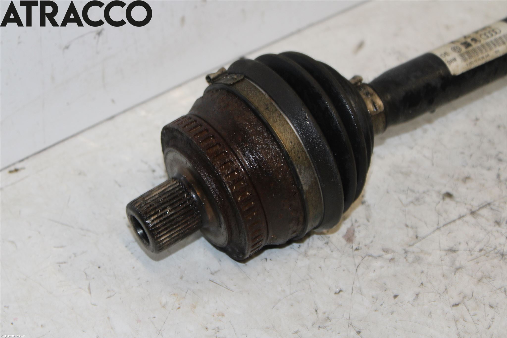 Audi A4/S4 05-07 Drivaksel Foran Kompl Høyre