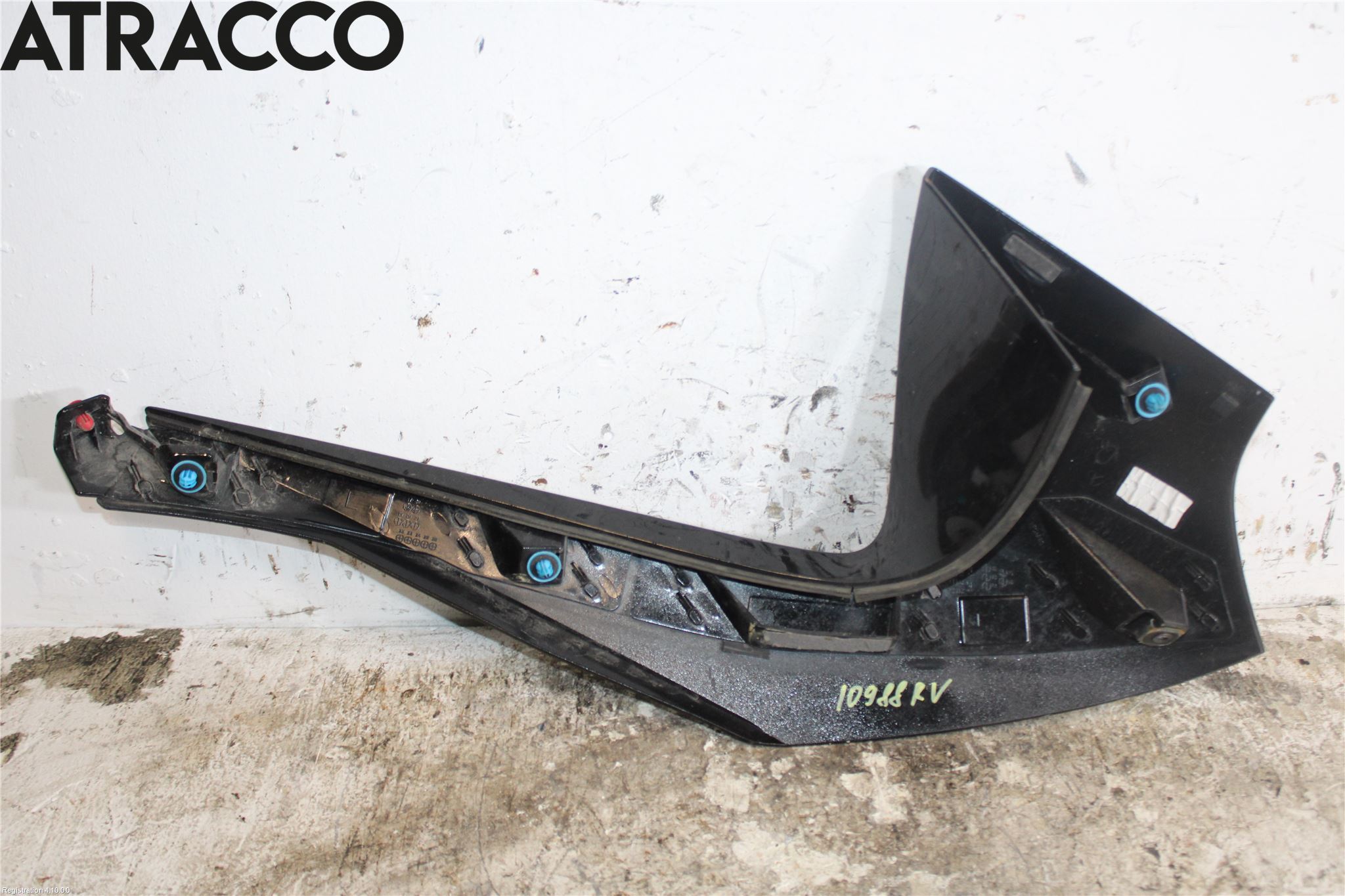 Nissan LEAF 18- Spoiler Bak