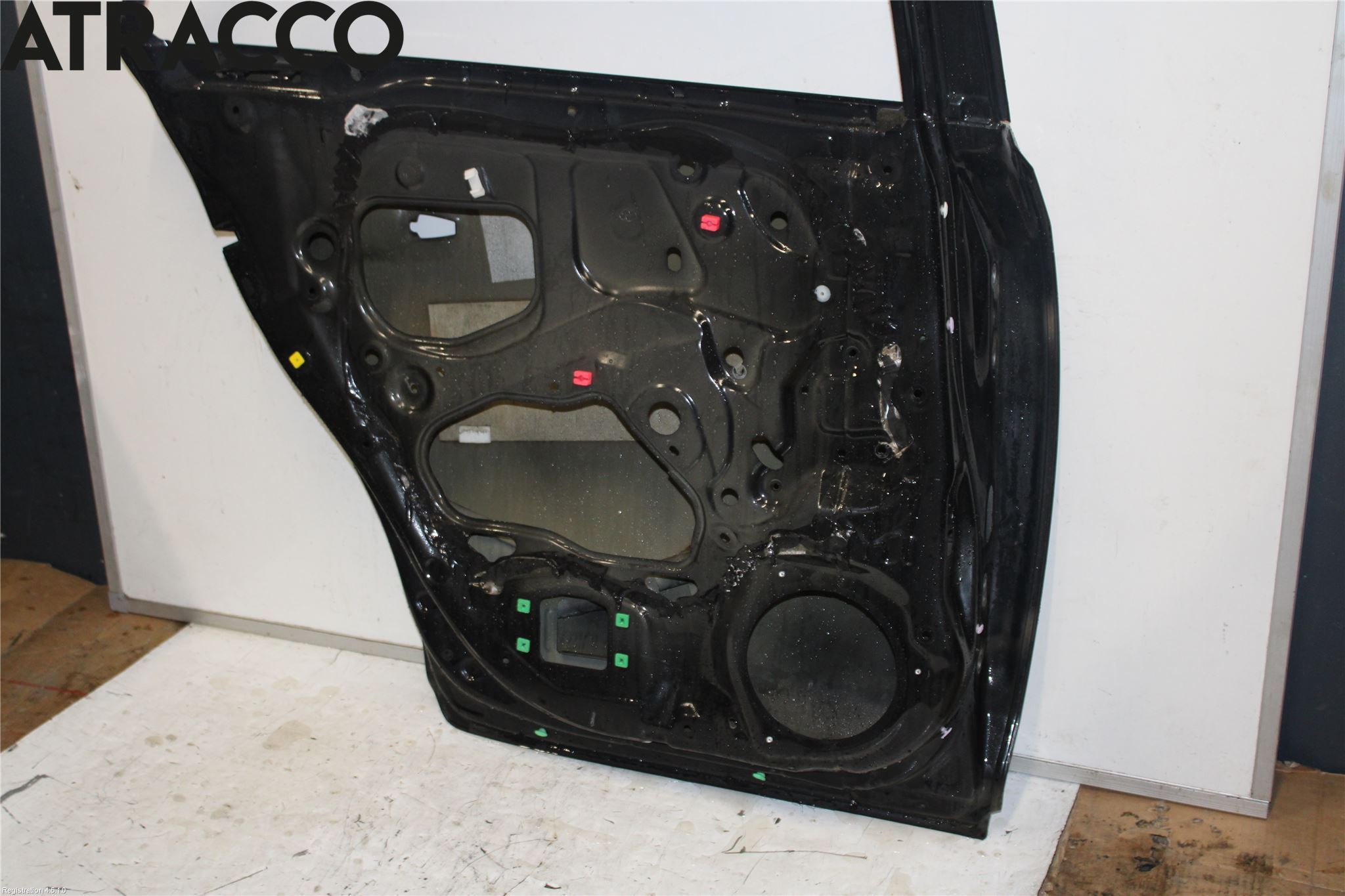 Toyota AVENSIS 09-15 Dør 4D Bak Venstre