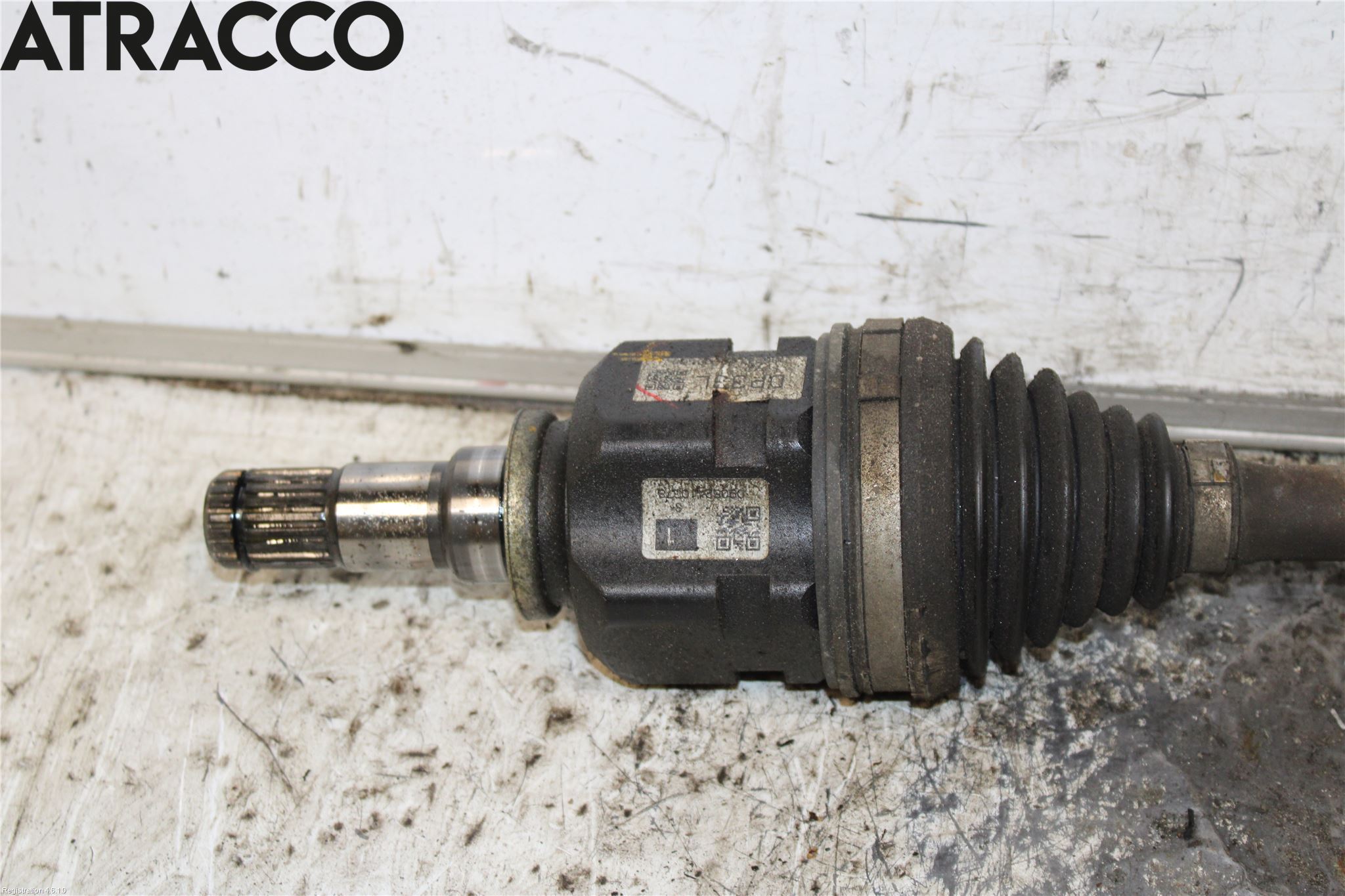 Toyota URBAN CRUISER Drivaksel Foran Kompl Venstre