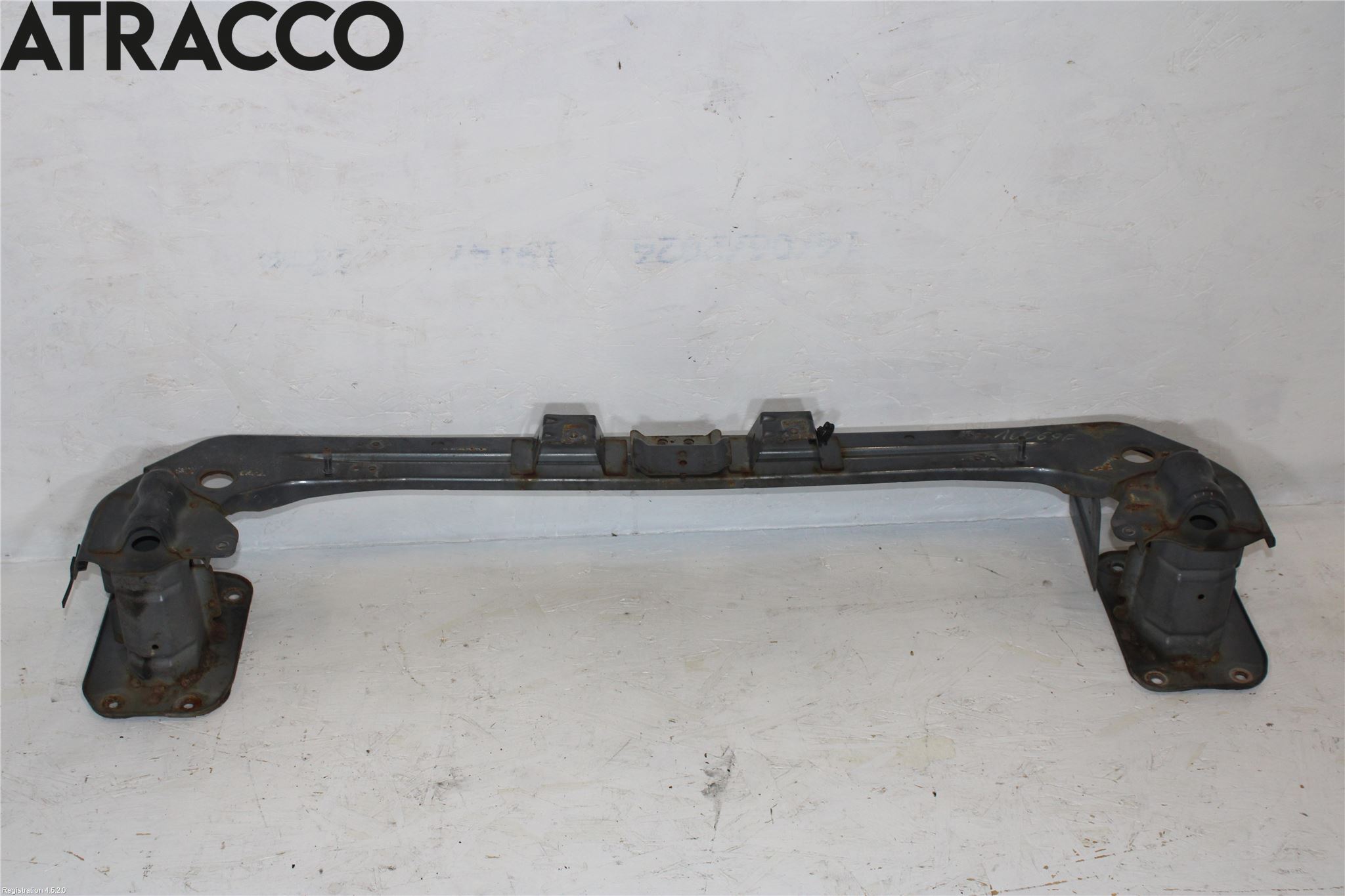 Mitsubishi OUTLANDER 07-12 Støtfanger Foran Bjelke