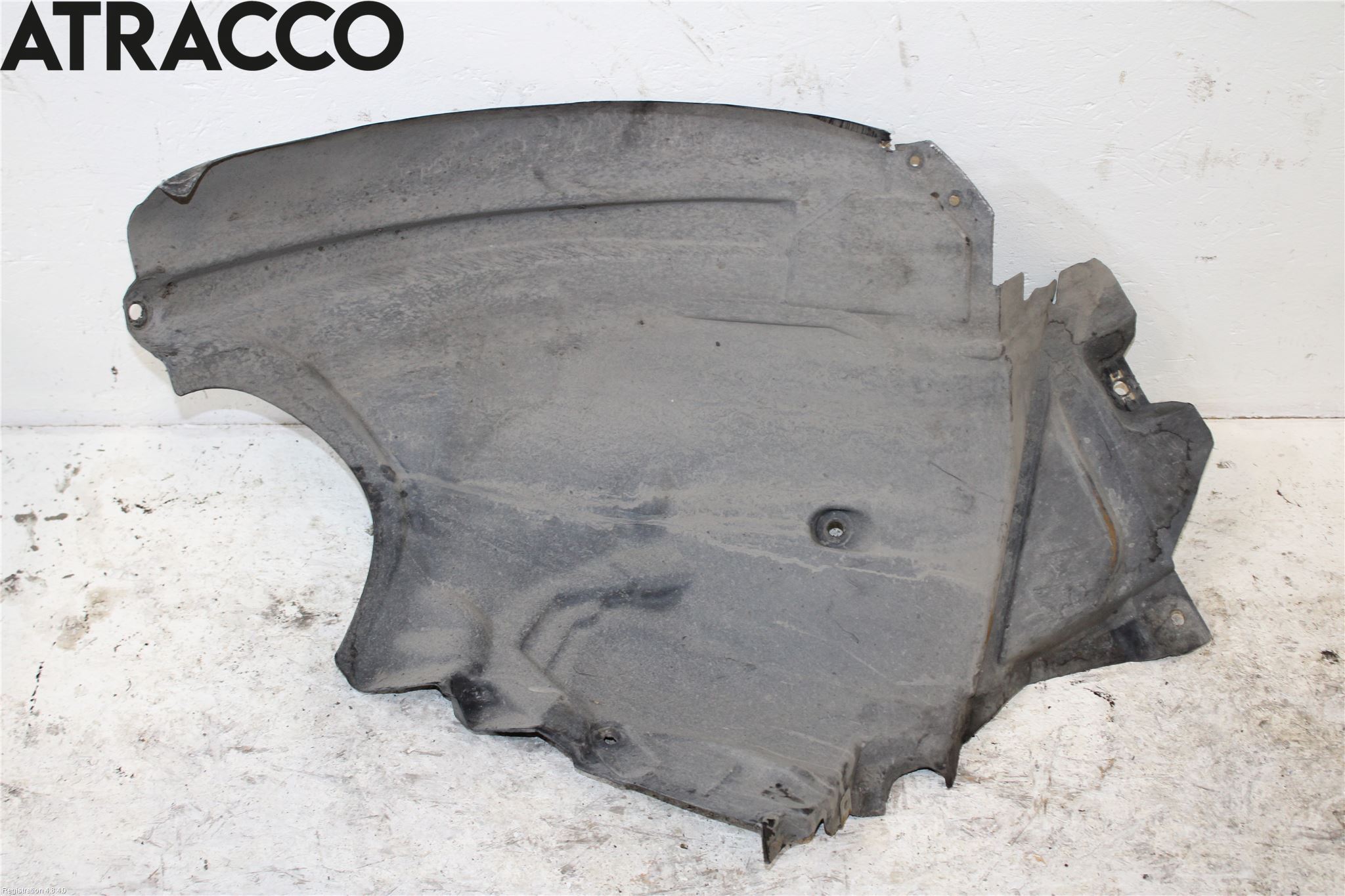 Mercedes-Benz MB E-KLASS (W212) 09-16 Skjerm Indre