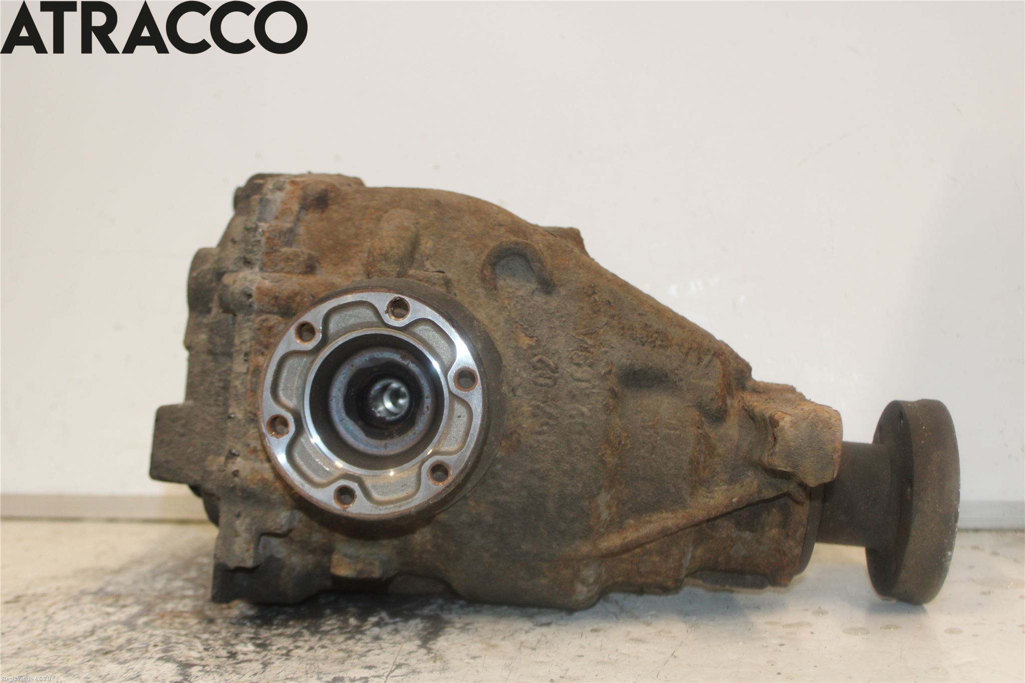 BMW 5 E60/61 Sed/Tou 02-10 Bakaksel Kardang Bak -Diff