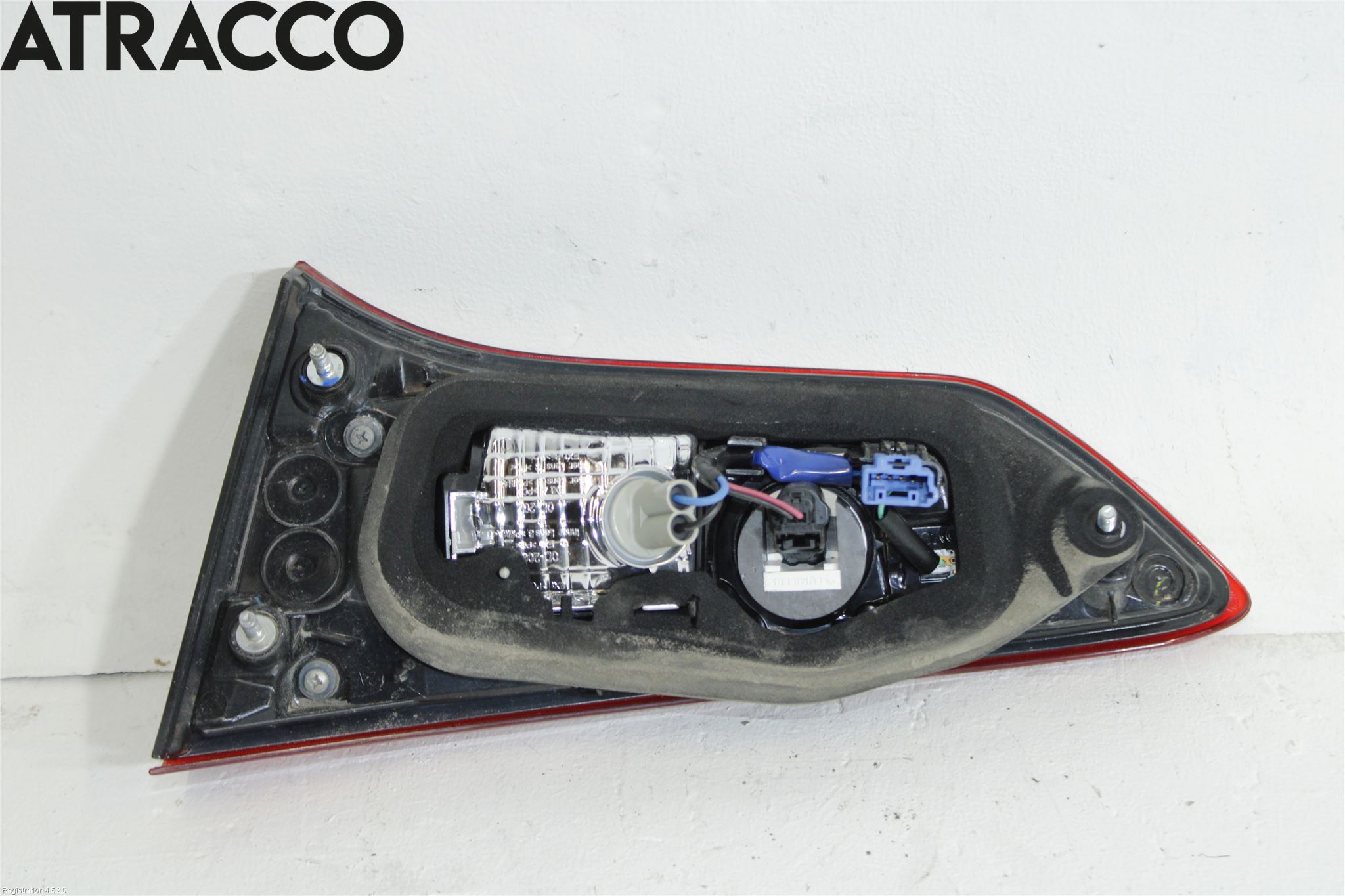 Toyota YARIS XP130 15-20 Baklykt Venstre  På Luke(Indre