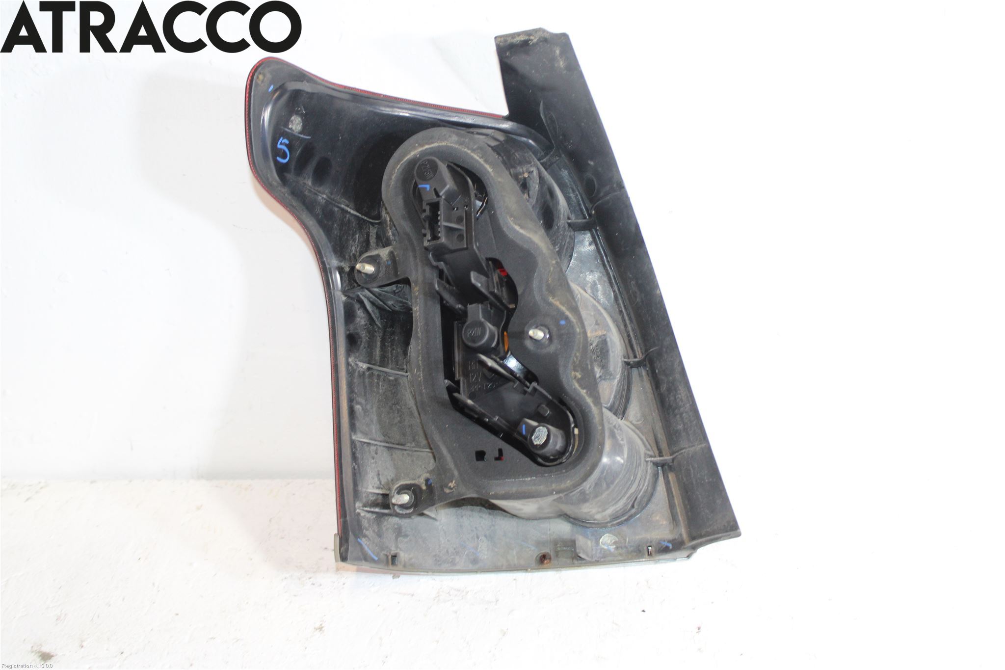 Toyota AVENSIS 03-06 Baklykt Høyre