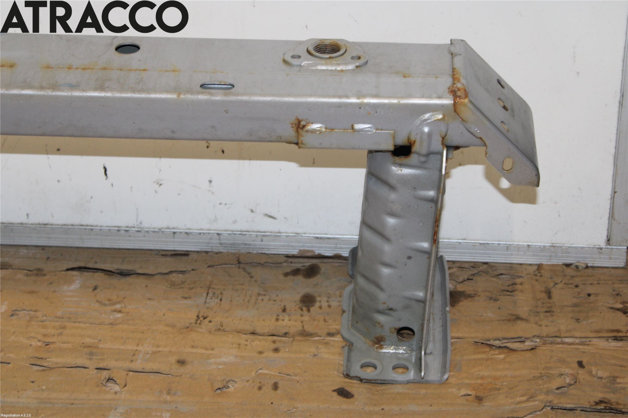 Toyota AVENSIS 09-15 Støtfanger Foran Bjelke