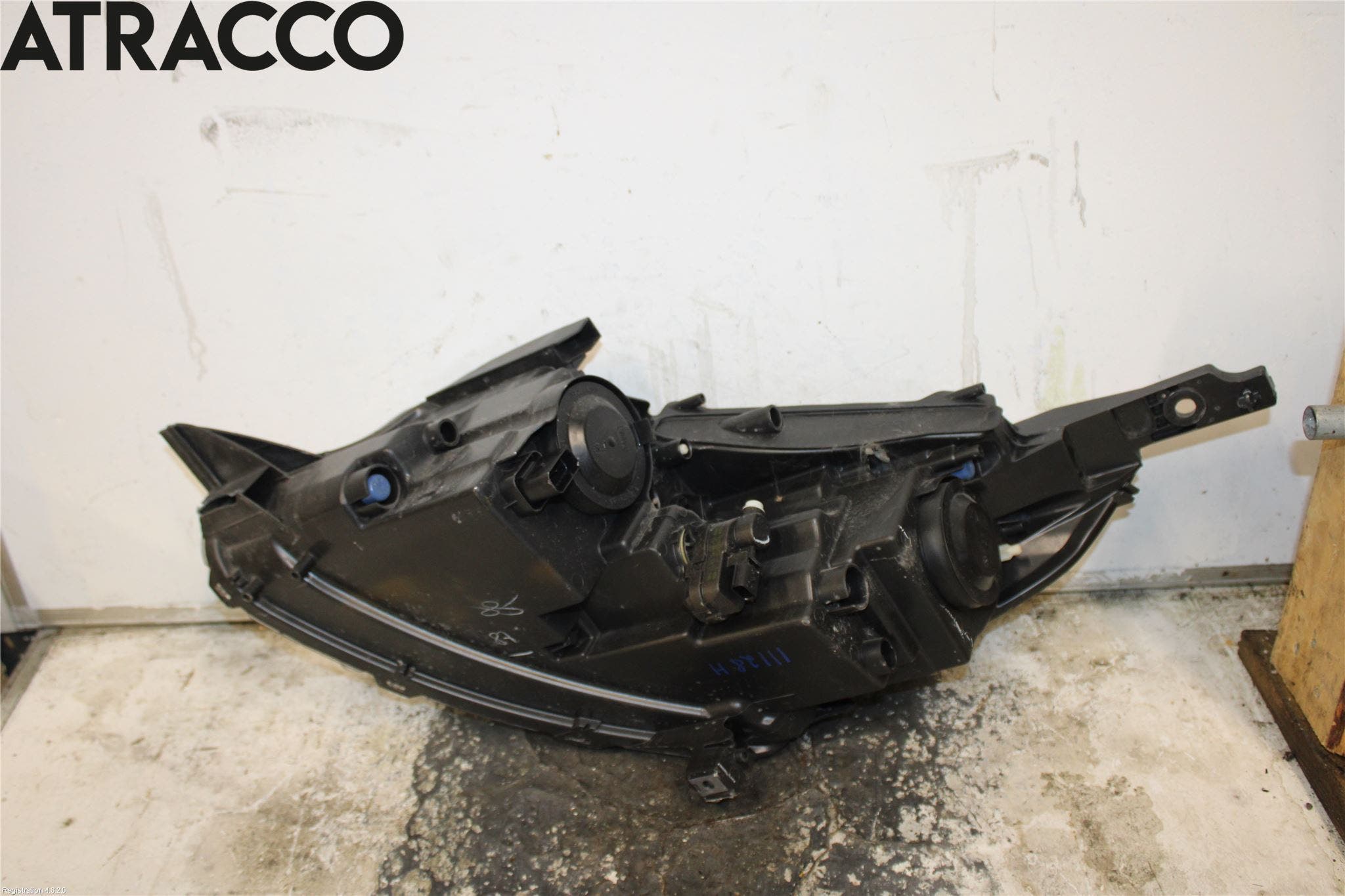 Peugeot 2008 13-20 Frontlykt Høyre