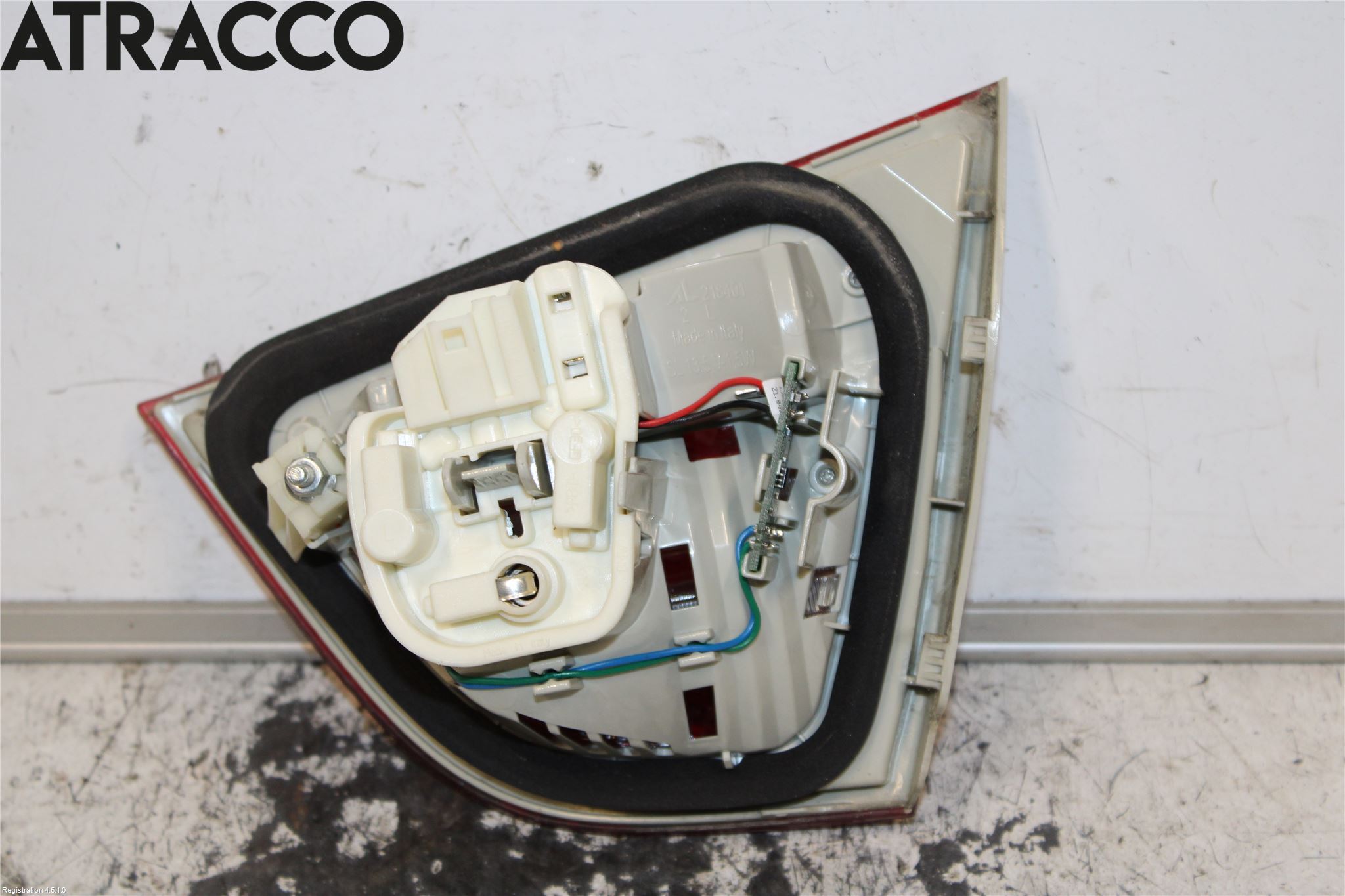 BMW 3 E90/91 SED/TOU 05-12 Baklykt Venstre  På Luke(Indre