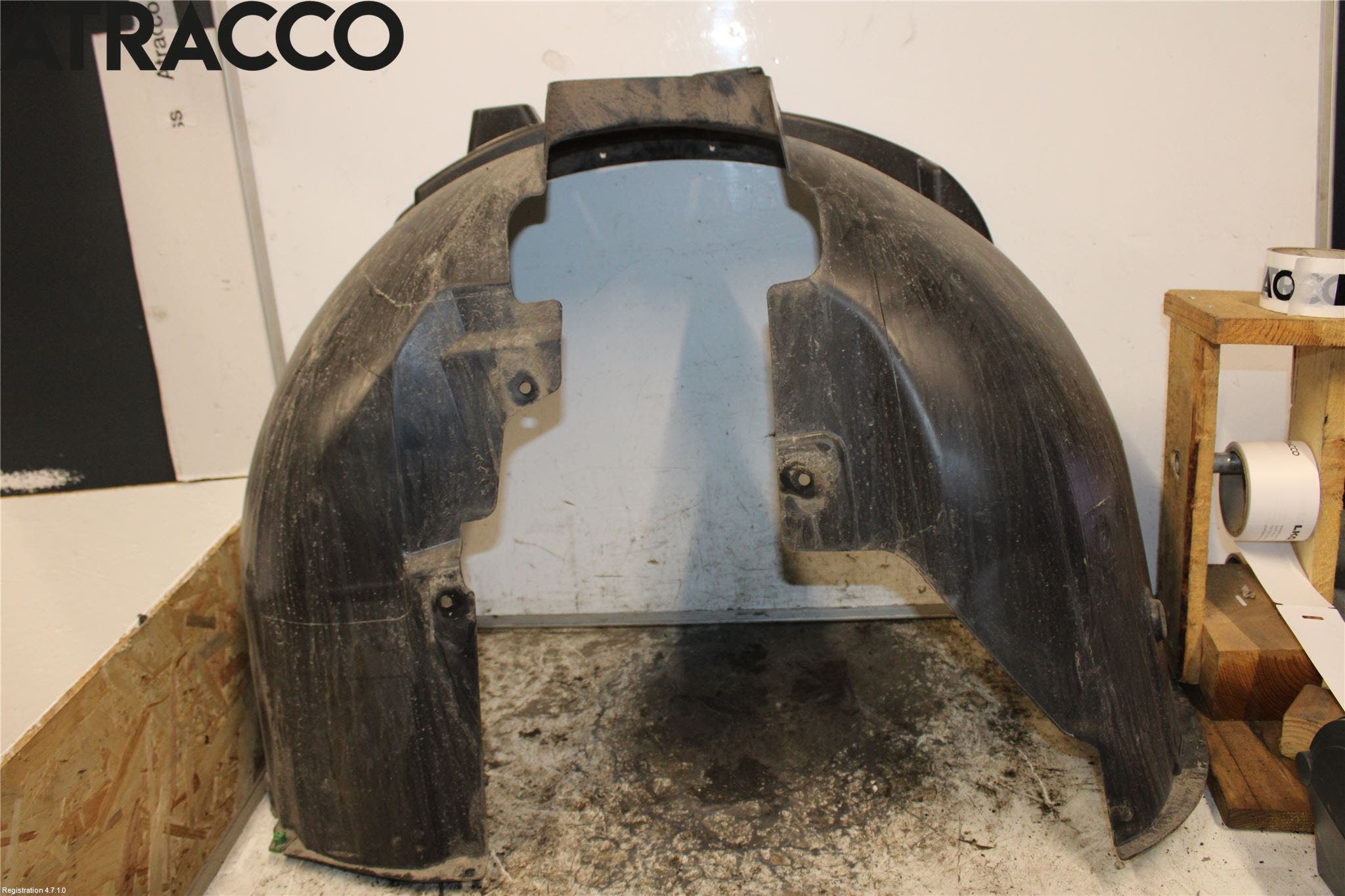 Volvo XC40/RECHARGE 18- Skjerm Indre