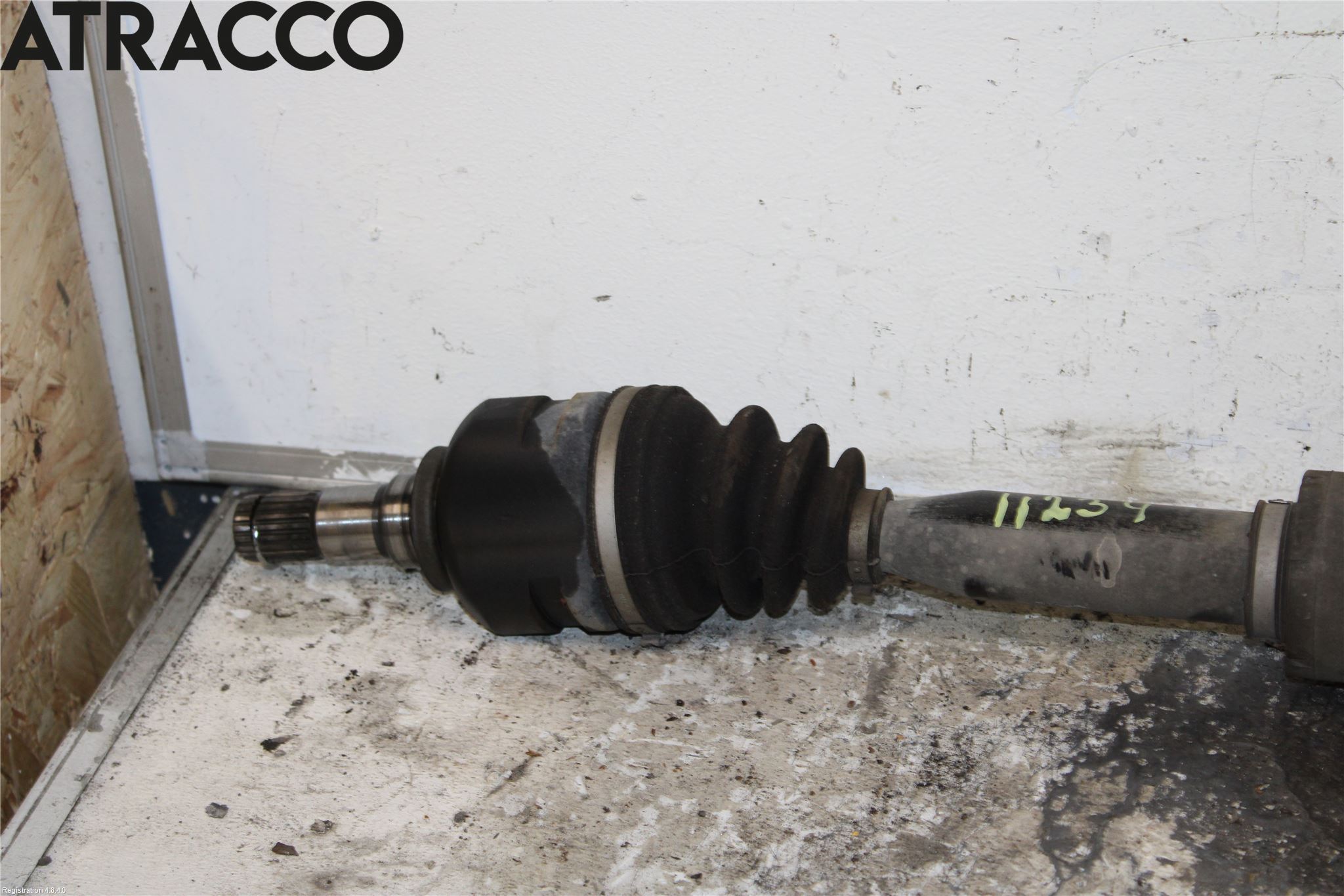 Toyota AURIS 10-12 Drivaksel Foran Kompl Høyre