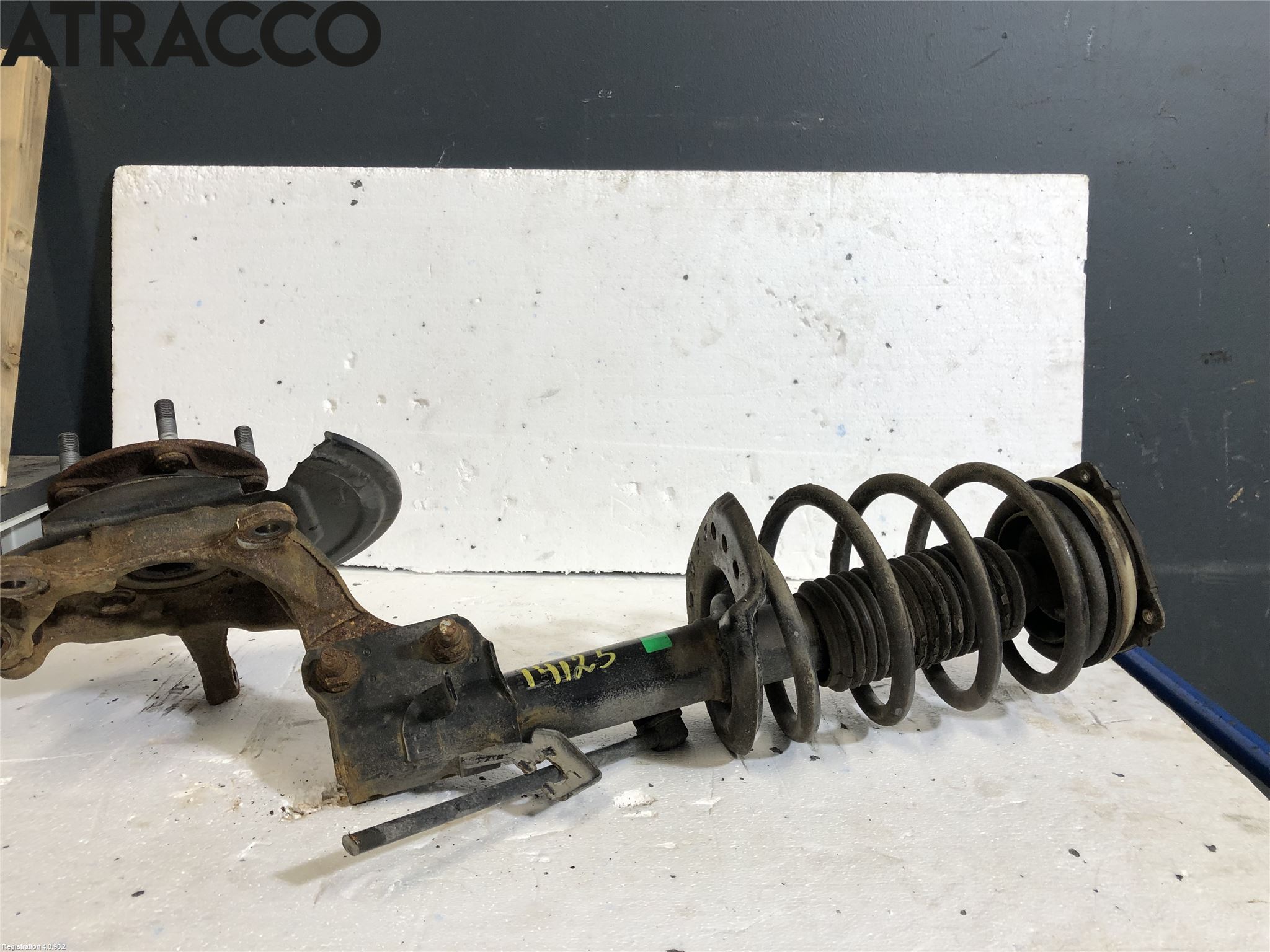 Nissan LEAF 18- Fjærbein Foran Høyre