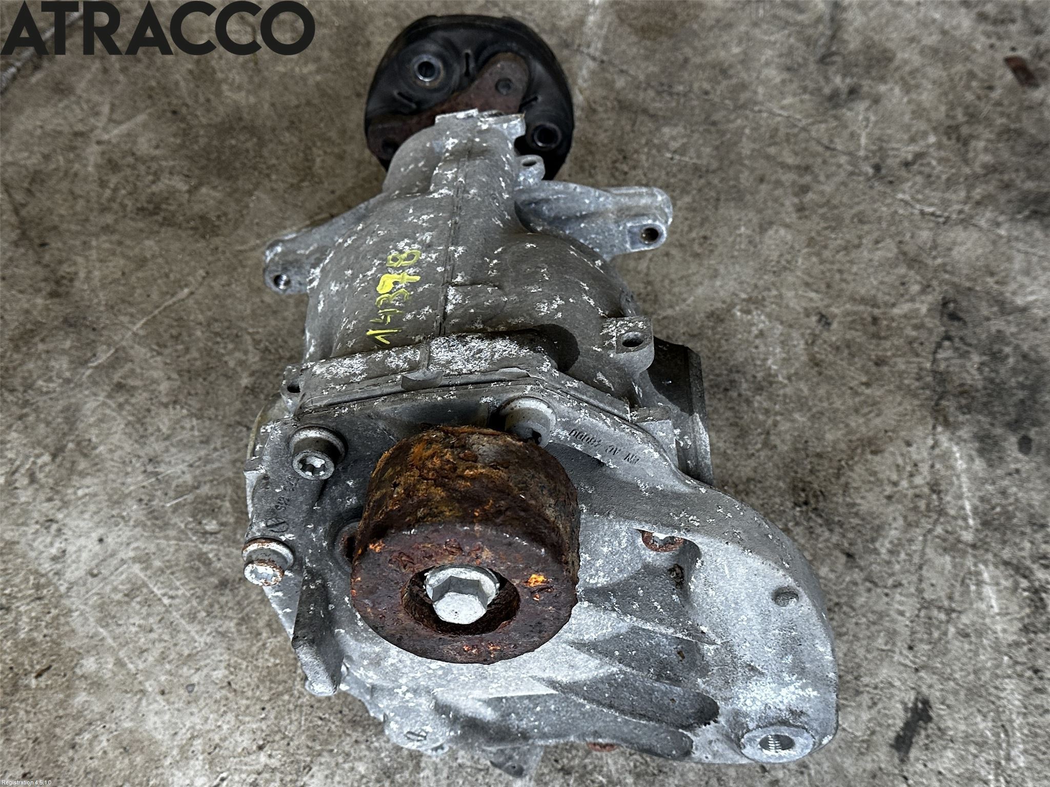 BMW 5 F10/F11/F18 09-17 Bakaksel Kardang Bak -Diff