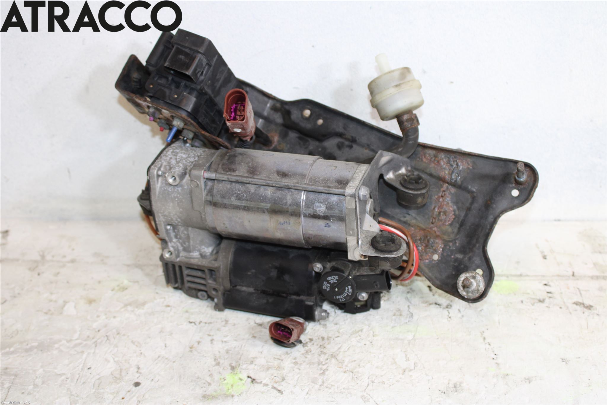 Audi A6/S6     05-11 Fjæring Kompressor Støtd-Fjæri