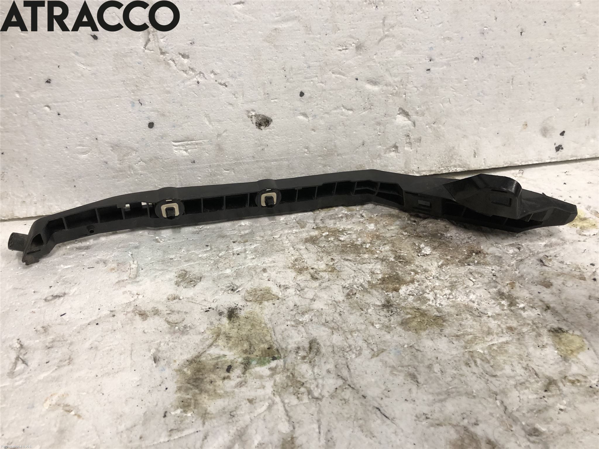 Nissan LEAF 11-17 Støtfanger Bak Feste