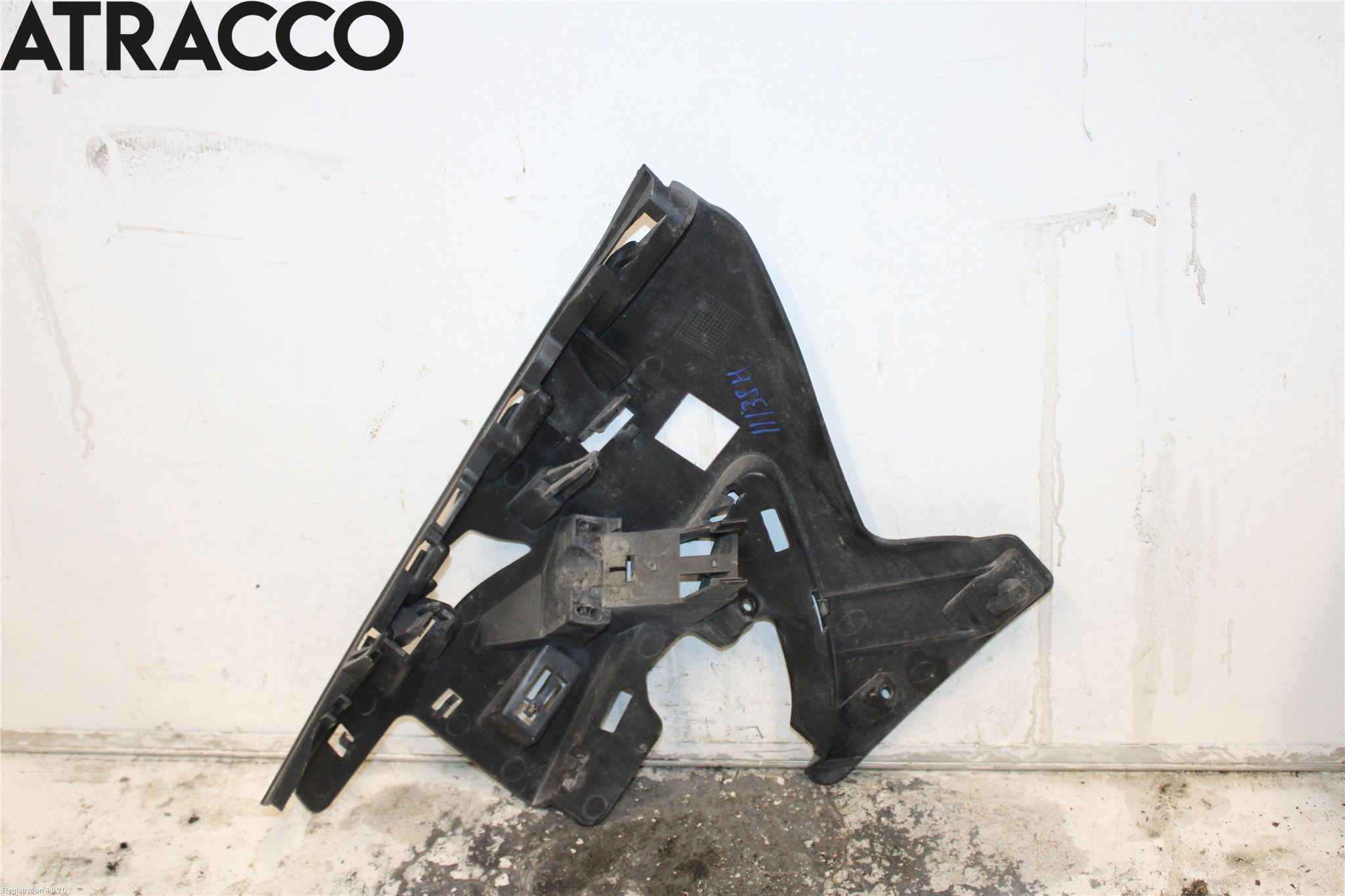 Volvo V60 11-13 Støtfangerfeste Bak Høyre