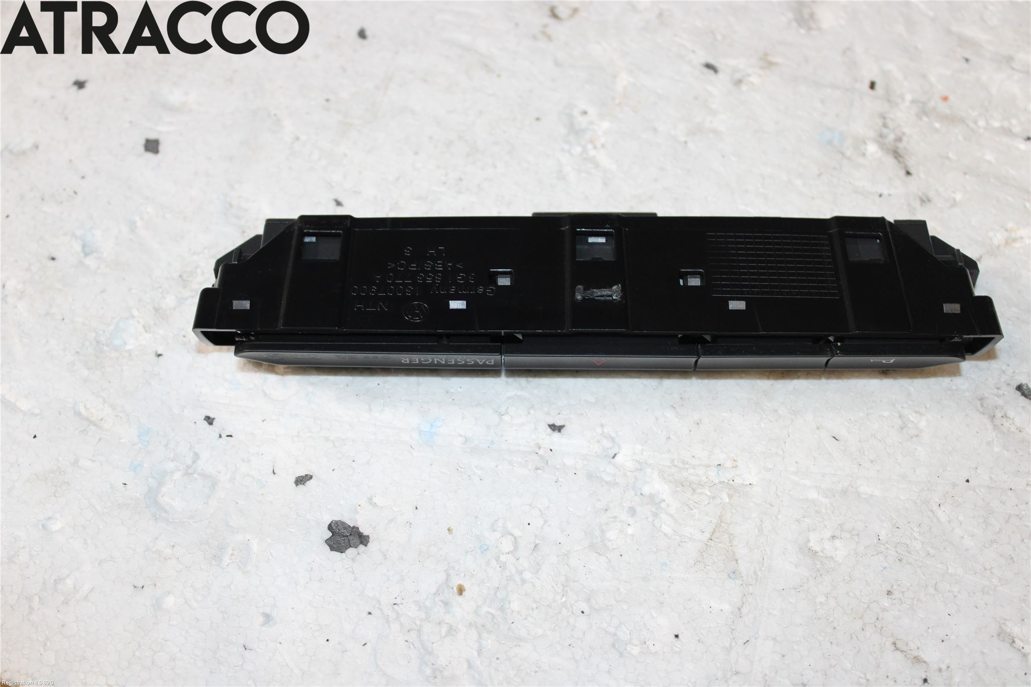 Volkswagen VW PASSAT 15-19 Bryter Varsel (Nødblink)