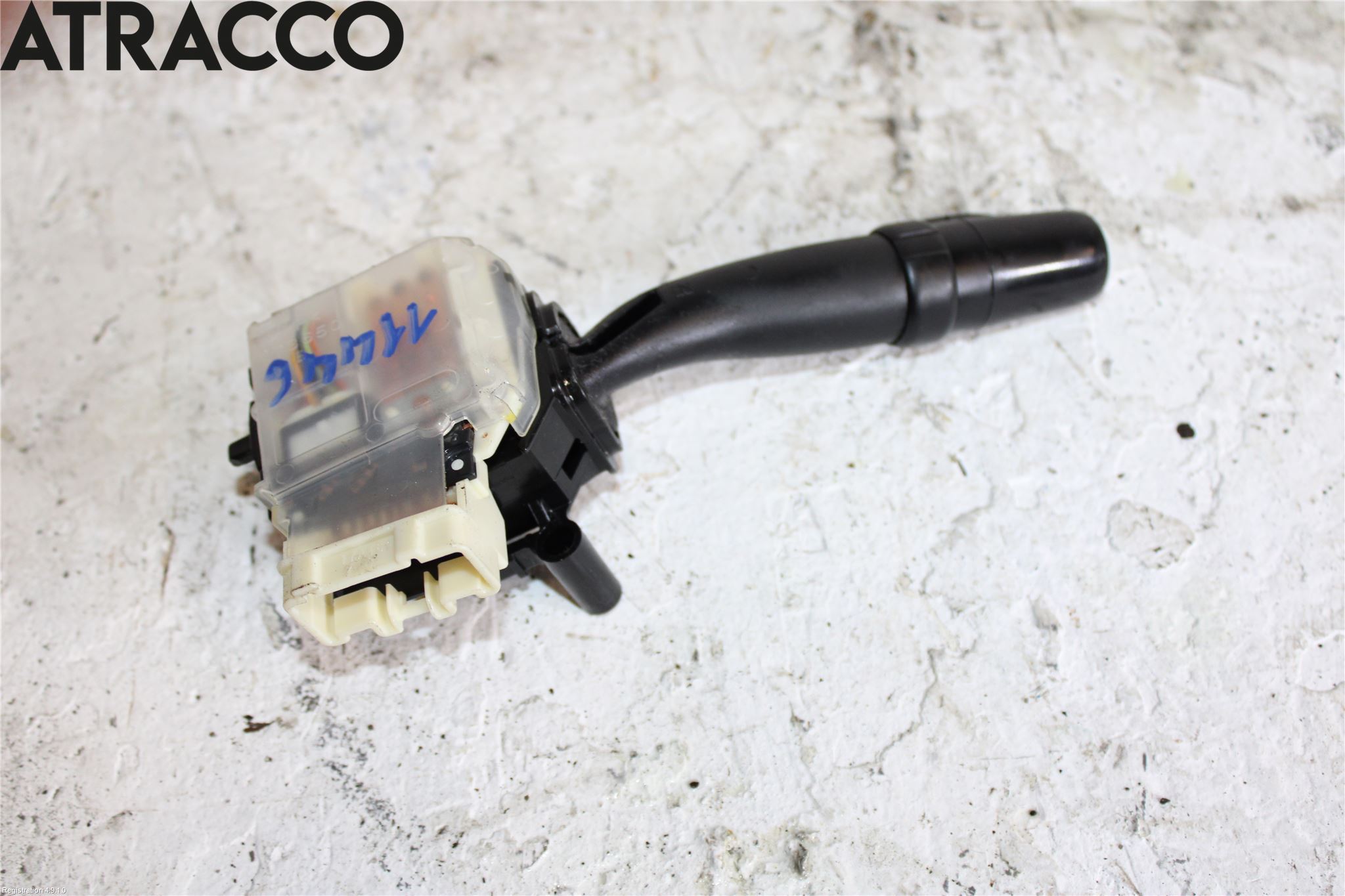 Toyota YARIS XP130 15-20 Bryter Ratt Blinklys - Lys