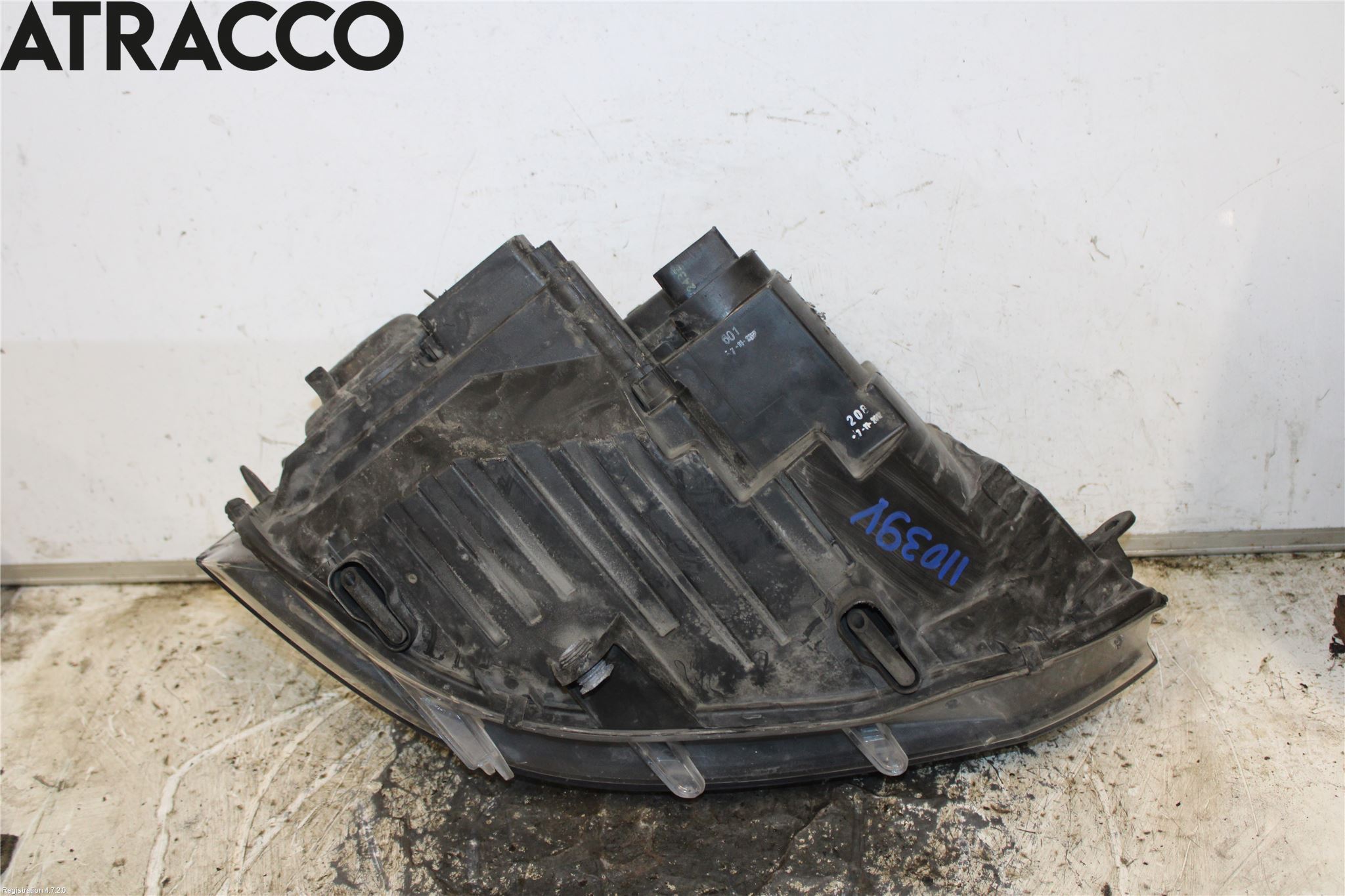 Volkswagen VW TRANSP/CARAVELLE (T5) 04-15 Frontlykt Venstre