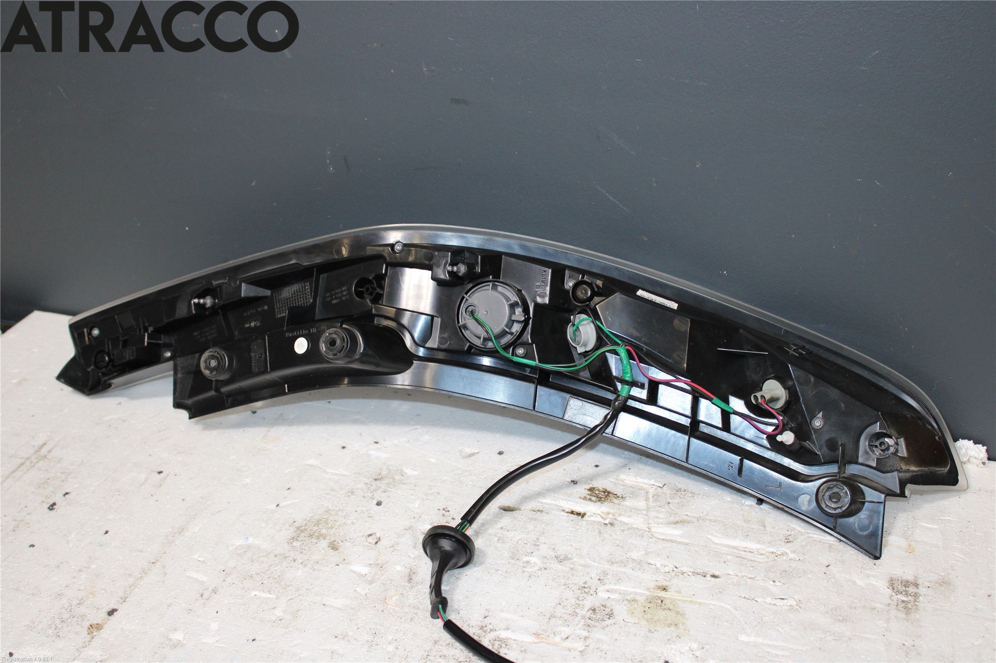 Nissan LEAF 11-17 Baklykt Venstre