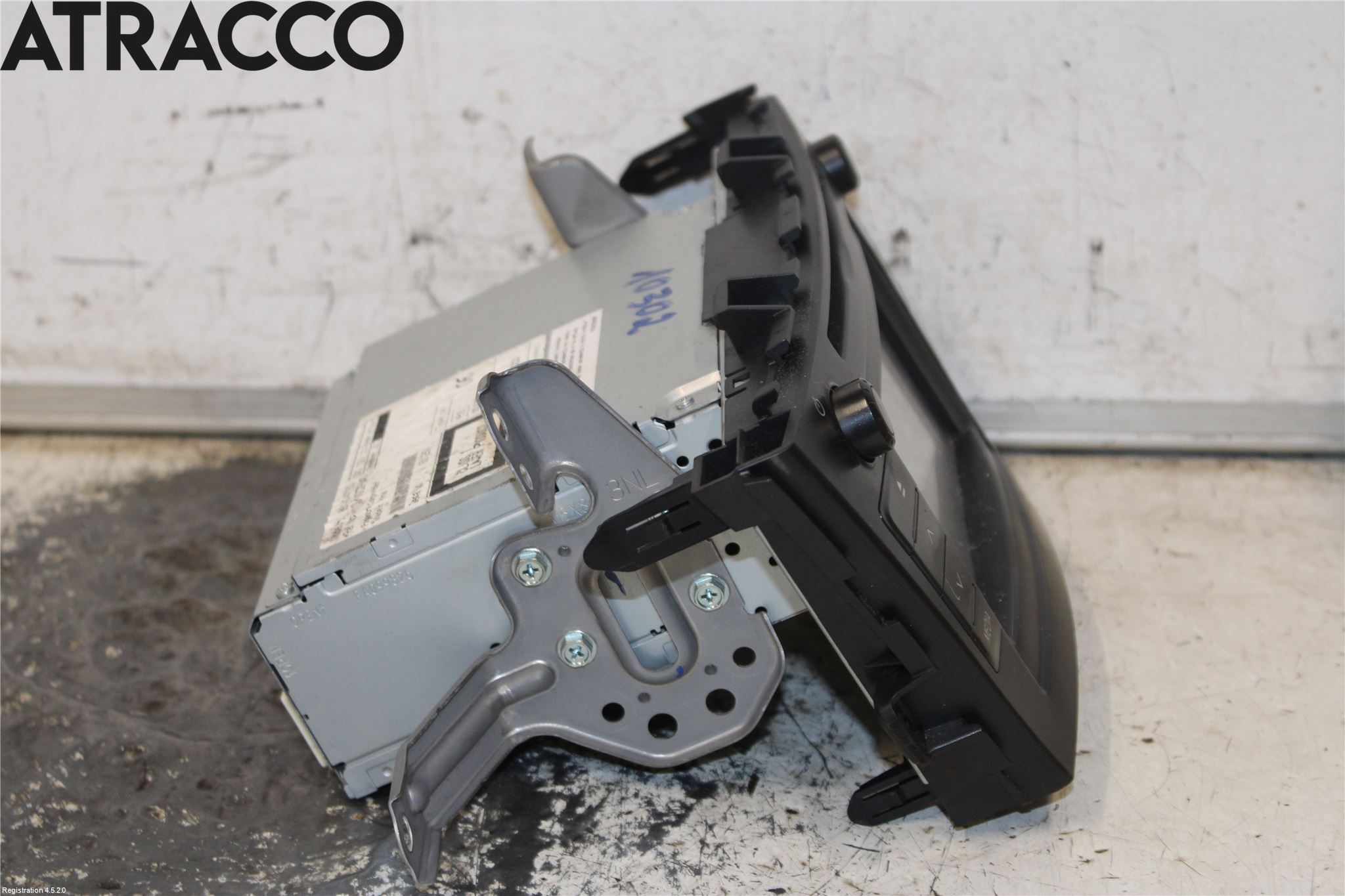 Toyota PRIUS+ ZVW40 12-20 Stereo Radio Med Cd