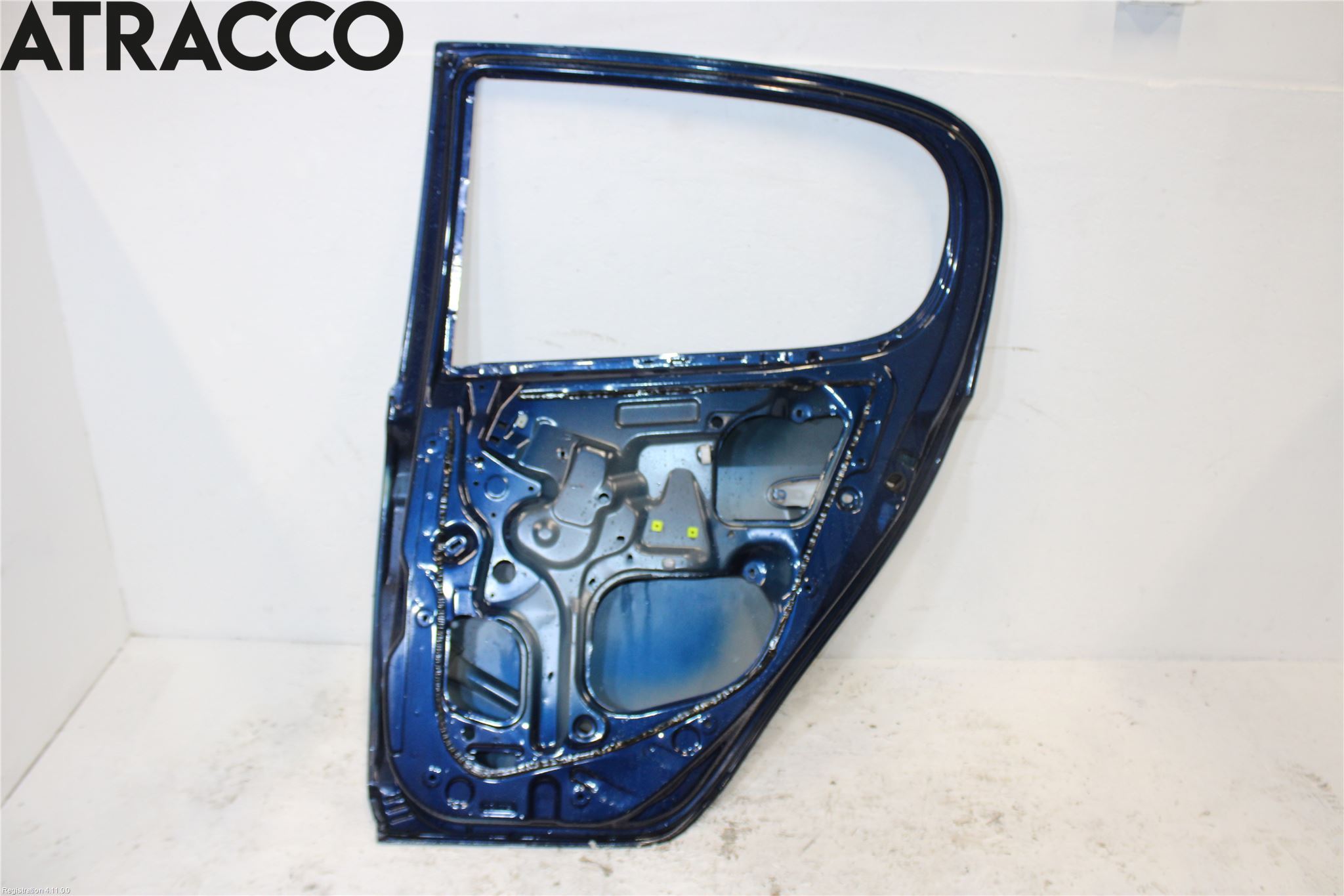 Toyota YARIS P1 03-05 Dør 4D Foran Høyre