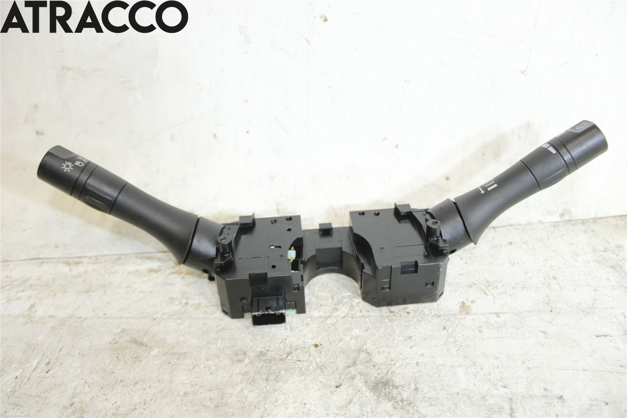 Nissan LEAF 11-17 Bryter Ratt Kombi H Og V