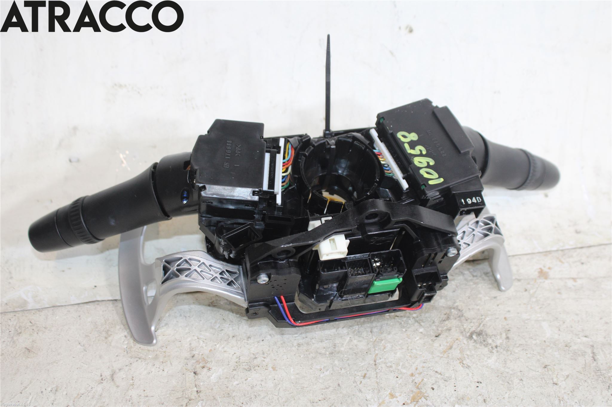 Mitsubishi OUTLANDER 13-21 Bryter Ratt Kombi H Og V