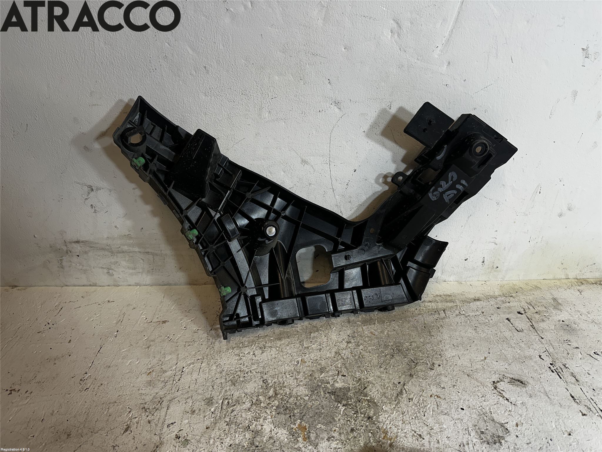 Volvo XC40/RECHARGE 18- Støtfanger Bak Feste