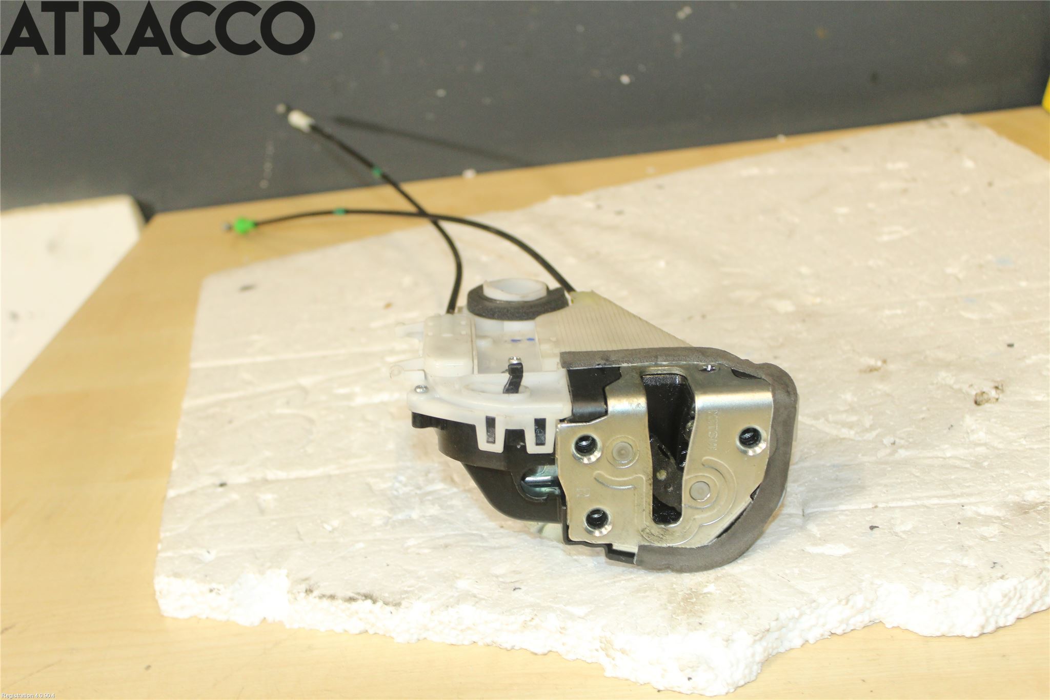 Toyota YARIS XP130 12-14 Dørlås - Låsekasse