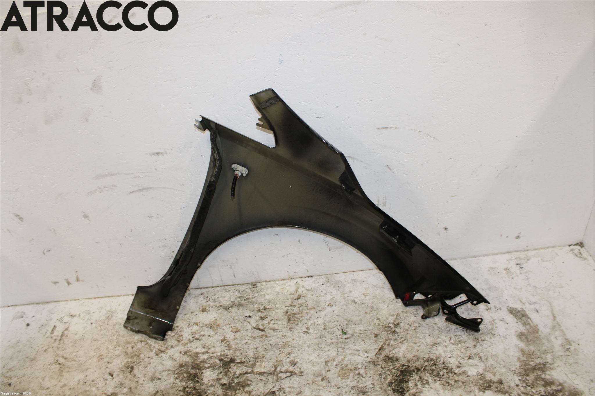 Nissan LEAF 11-17 Skjerm Foran Venstre