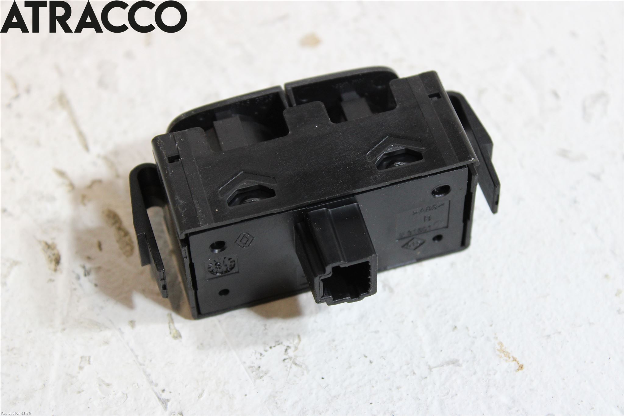 Opel VIVARO 15-19 Bryter Varsel (Nødblink)