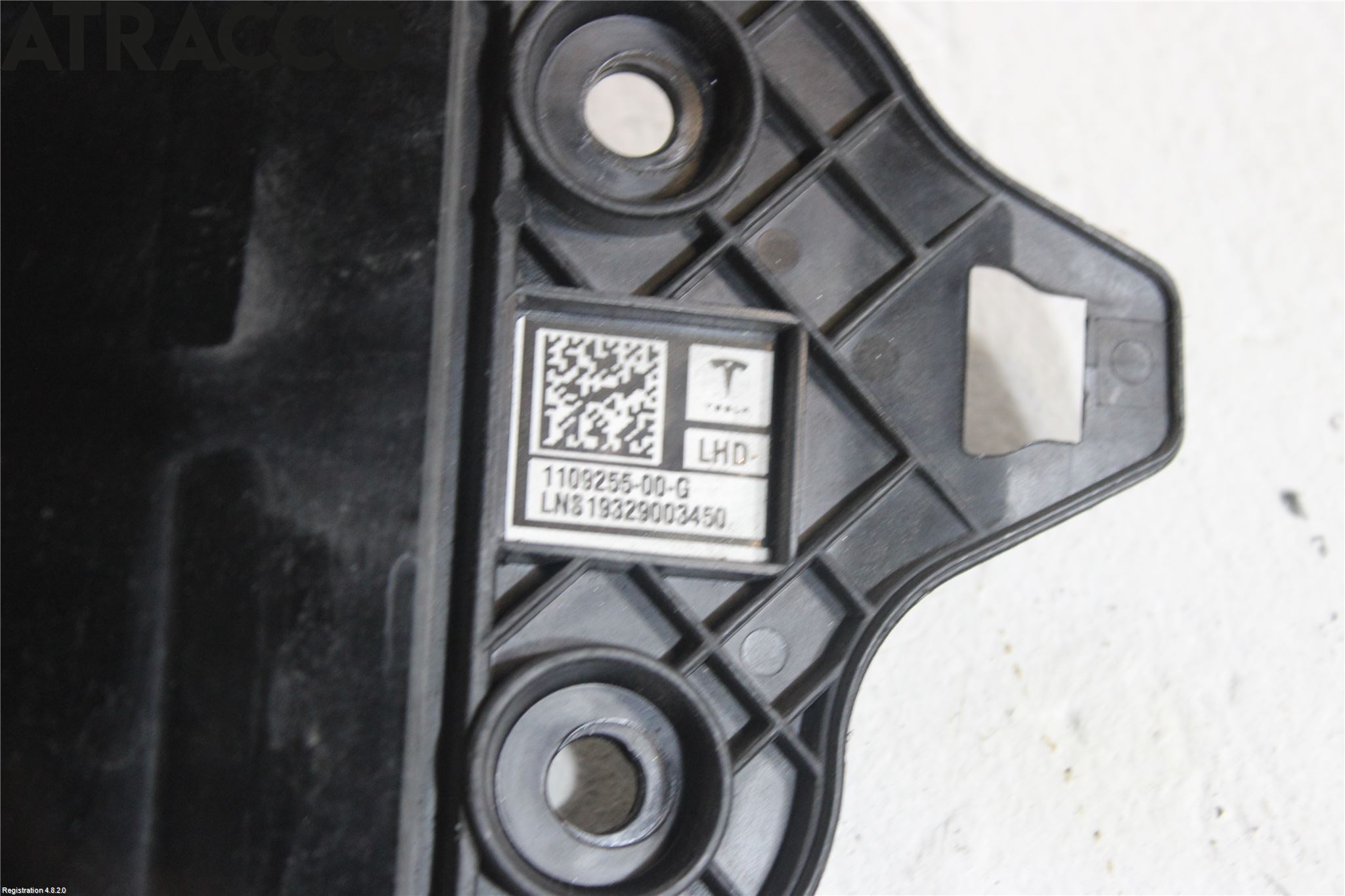 Tesla MODEL 3 17- Parkeringshjelp Kamera