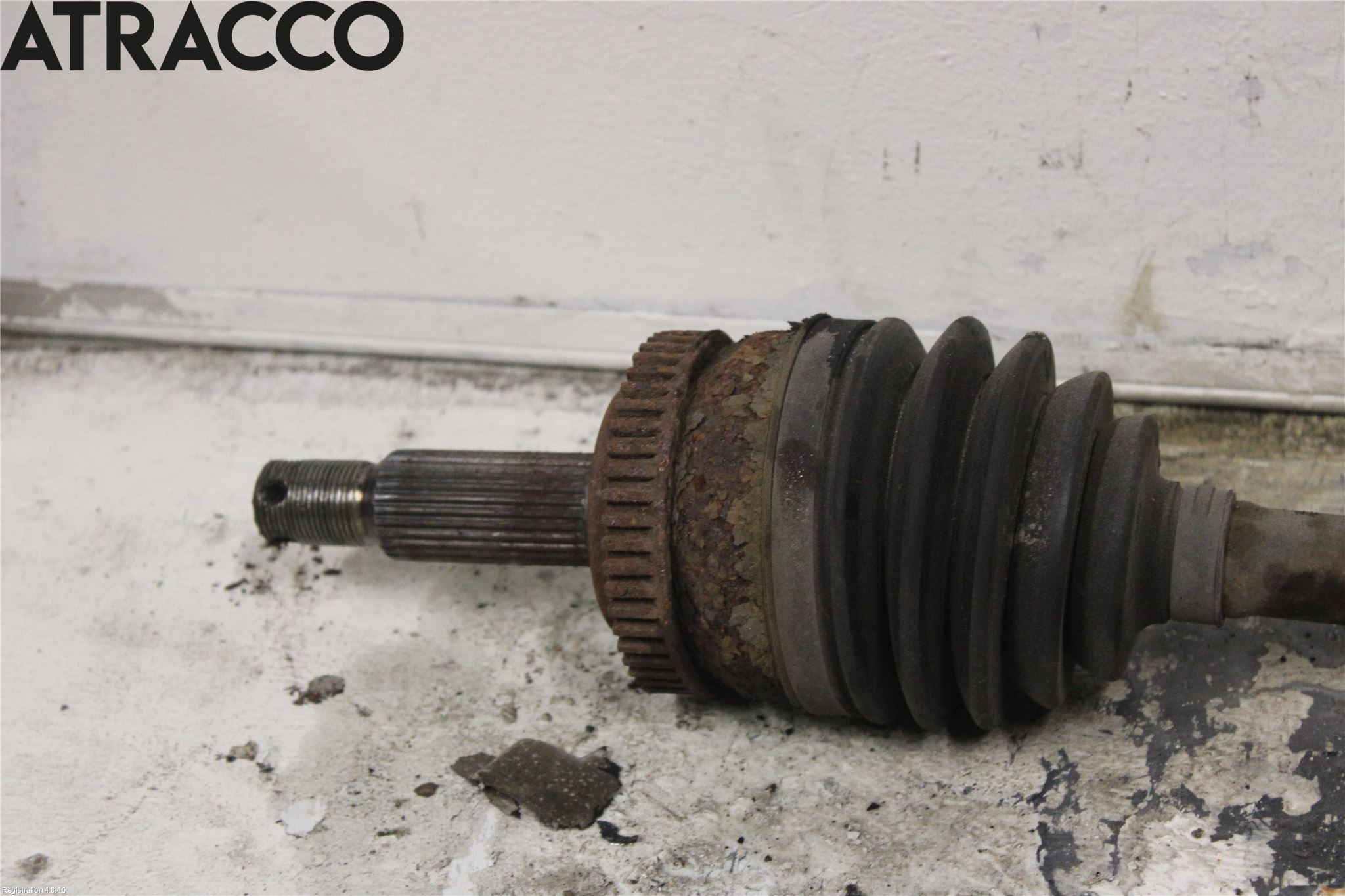 Hyundai TUCSON 05- Drivaksel Foran Kompl Venstre