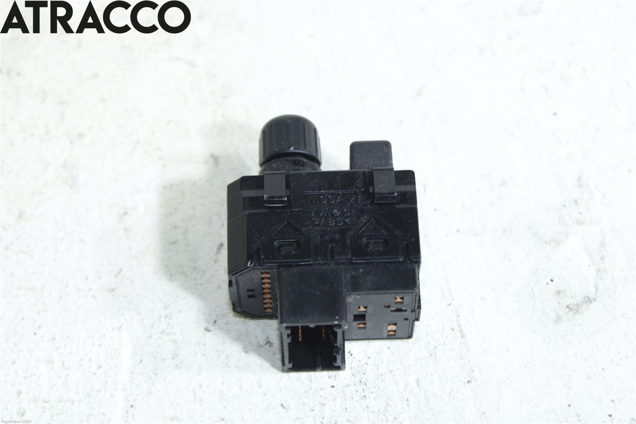 Nissan LEAF 11-17 Bryter Speil