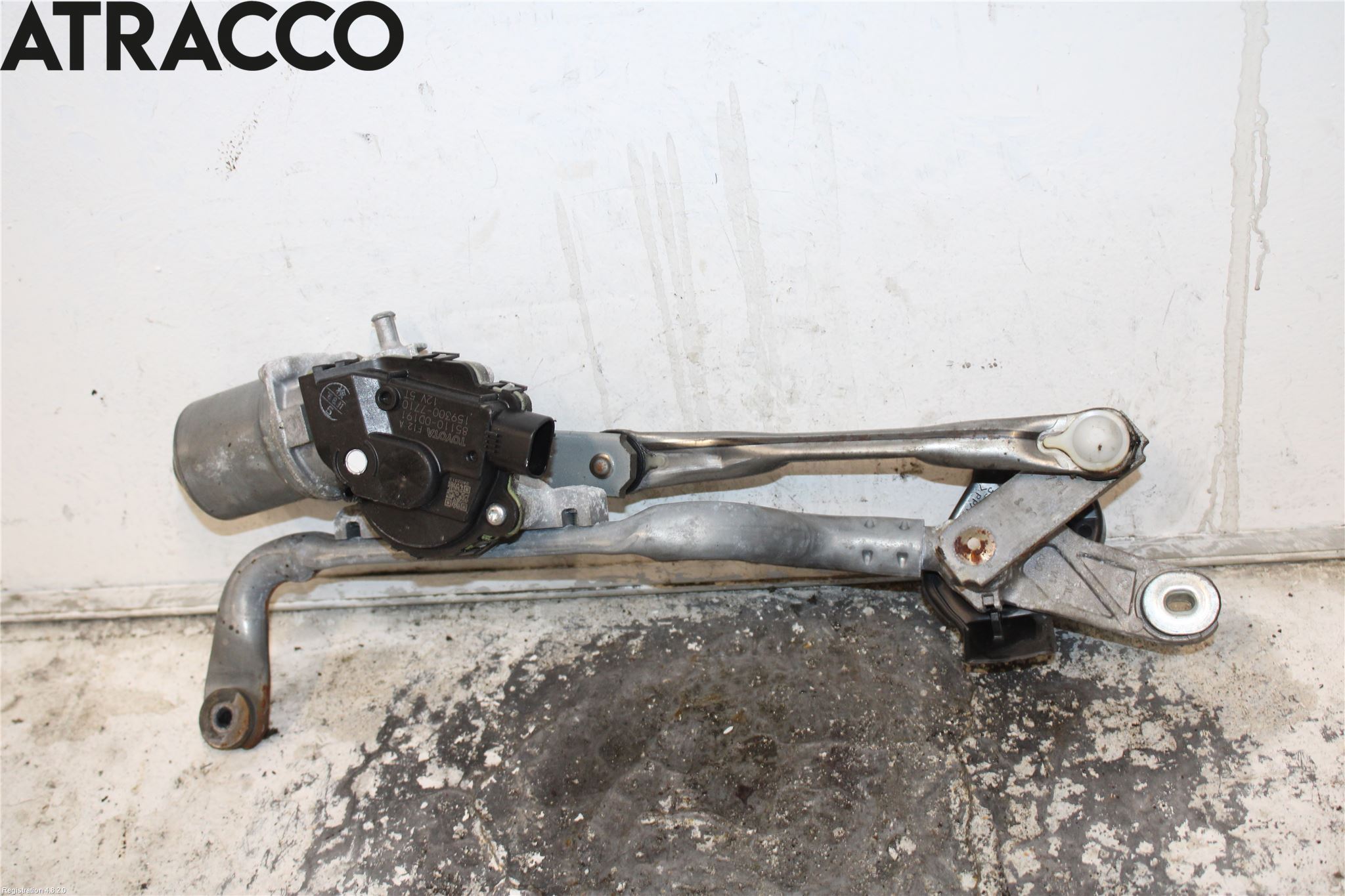 Toyota YARIS XP130 15-20 Viskermotor Frontrute