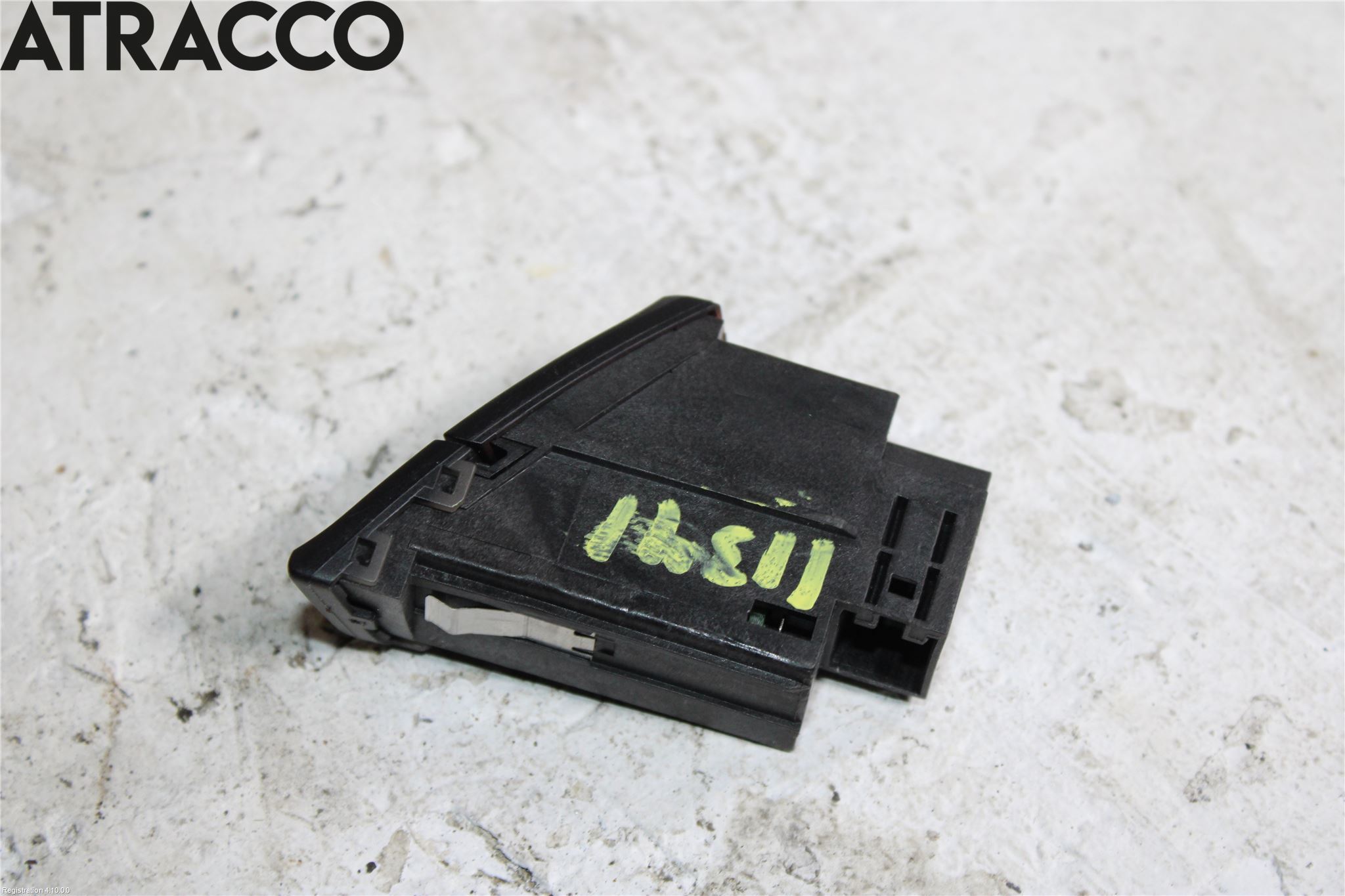 Audi A4/S4 08-11 Bryter Varsel (Nødblink)