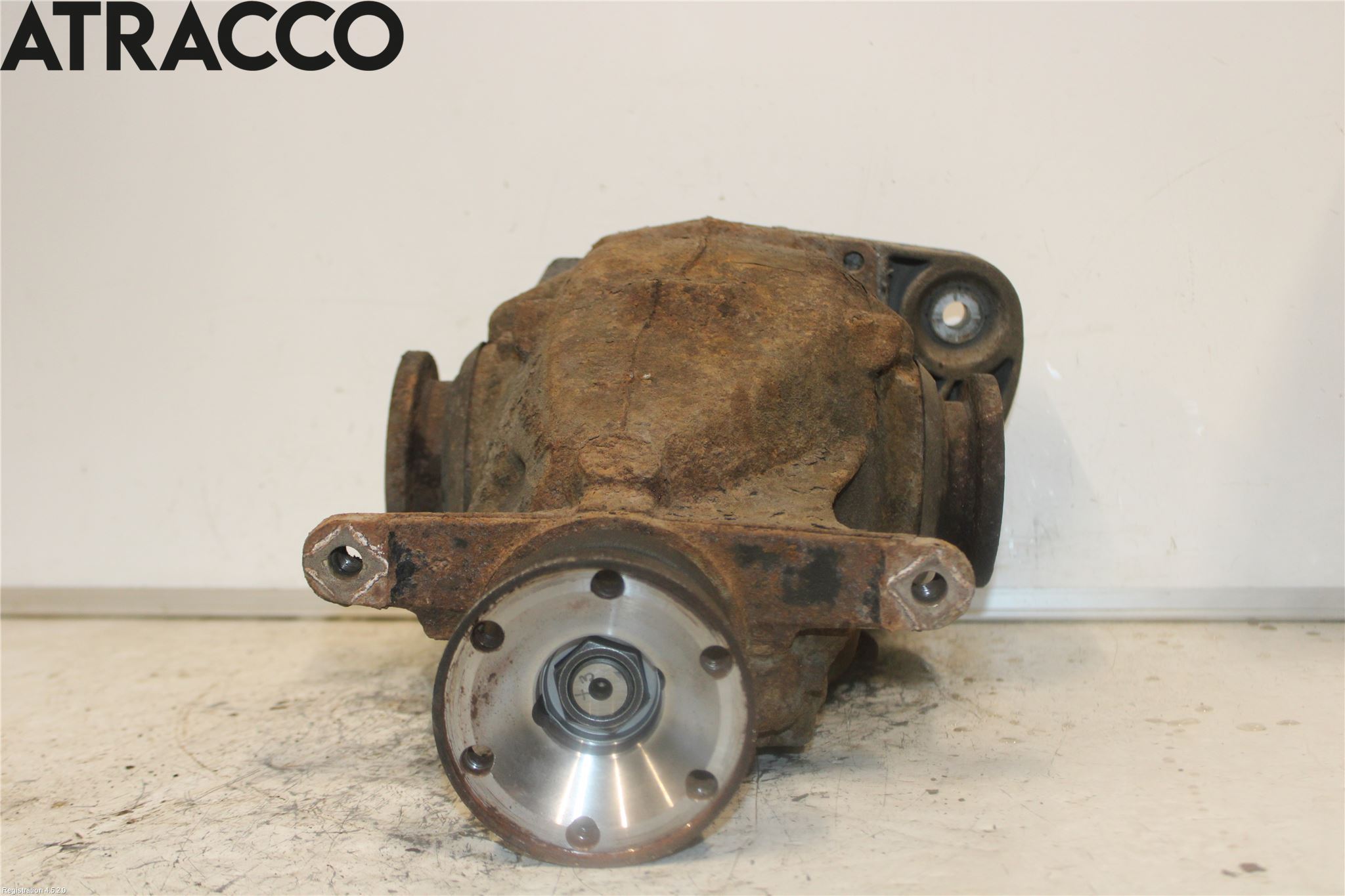 BMW 5 E60/61 Sed/Tou 02-10 Bakaksel Kardang Bak -Diff